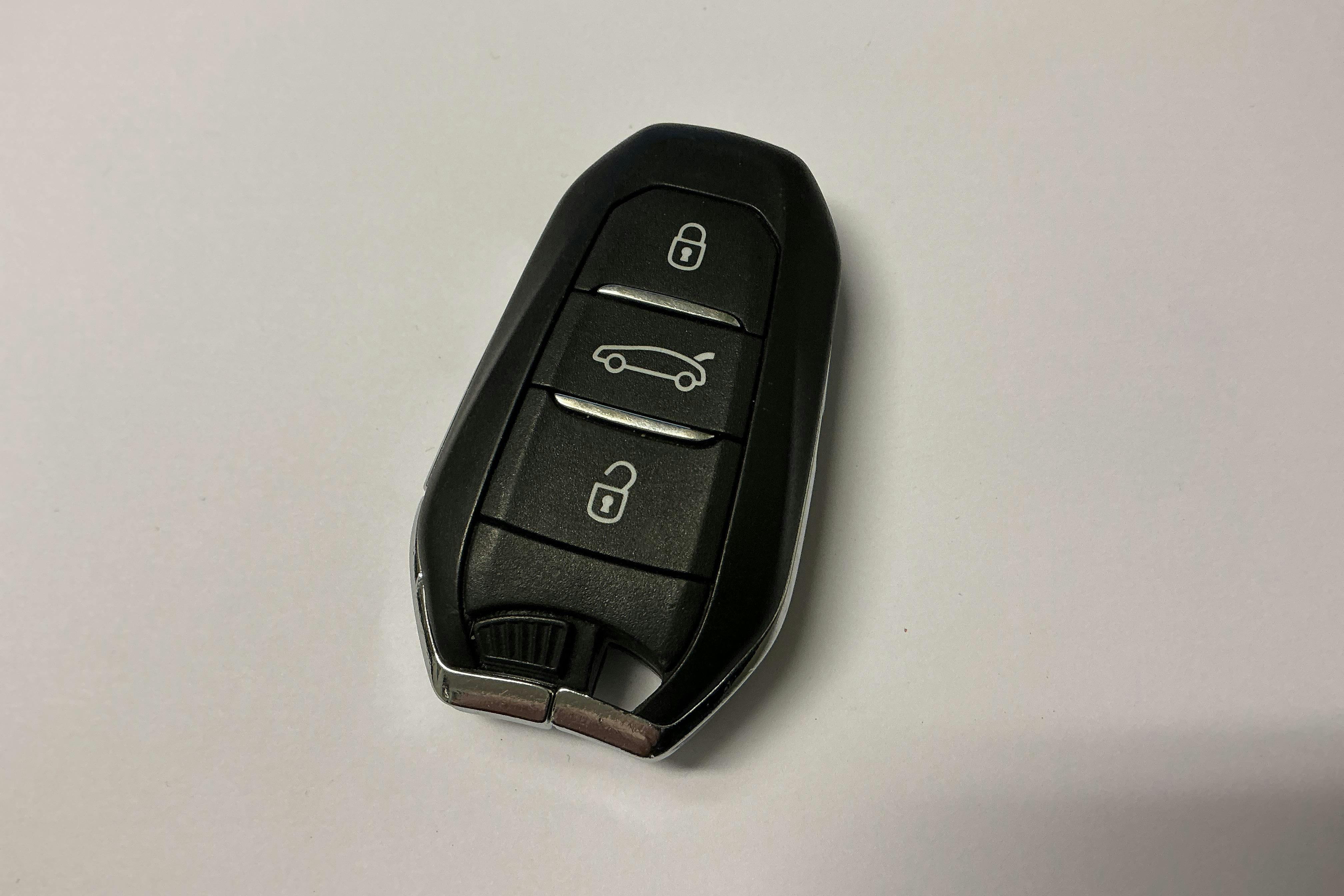 Presentation photo 15 of 15: Peugeot 308 SW BlueHDi (180hk) - 133 970 km - Automatic - 2015