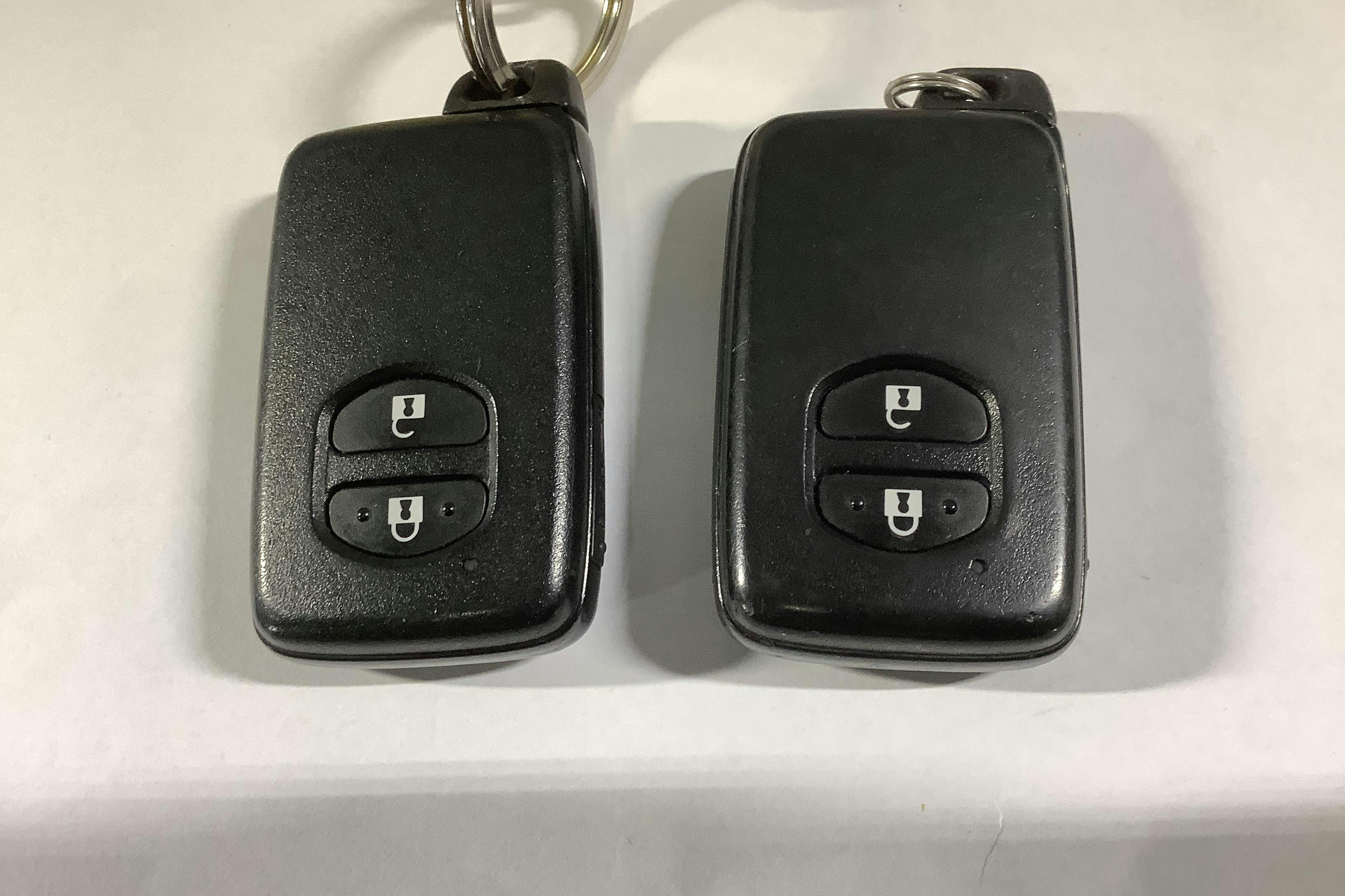 Presentation photo 13 of 13: Toyota Prius 1.8 Hybrid (99hk) - 78 560 km - Automatic - Dark Grey - 2010