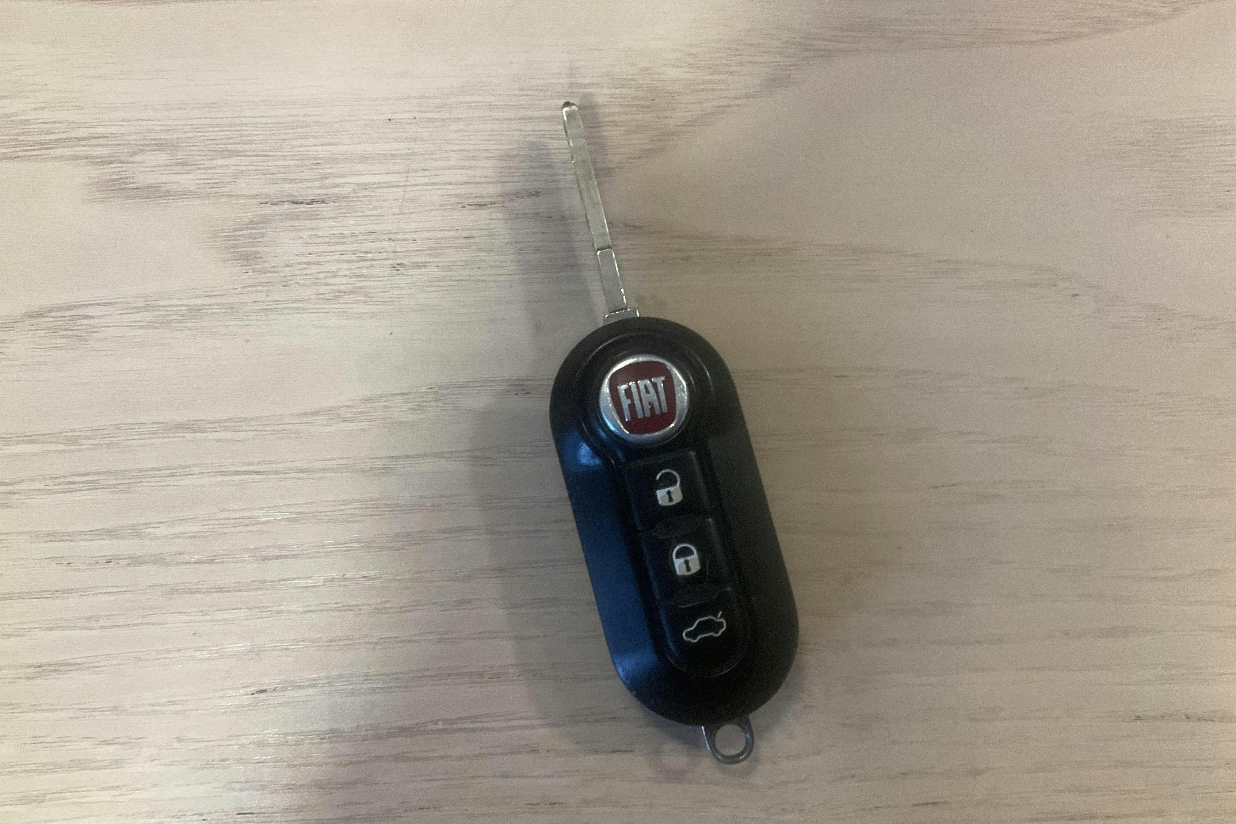 Presentation photo 15 of 15: Fiat 500 1.2 (69hk) - 80 100 km - Manual - 2014