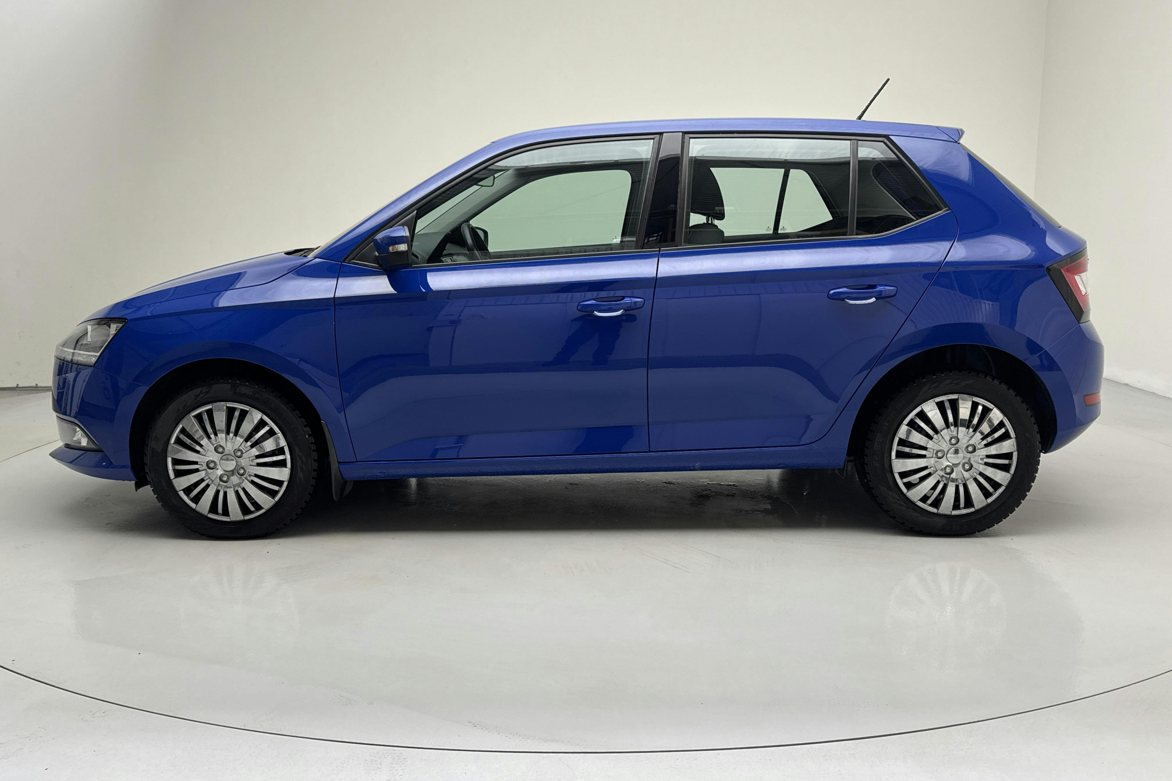 Presentation photo 2 of 14: Skoda Fabia 1.0 TSI (110hk) - 49 370 km - Automatic - blue - 2019