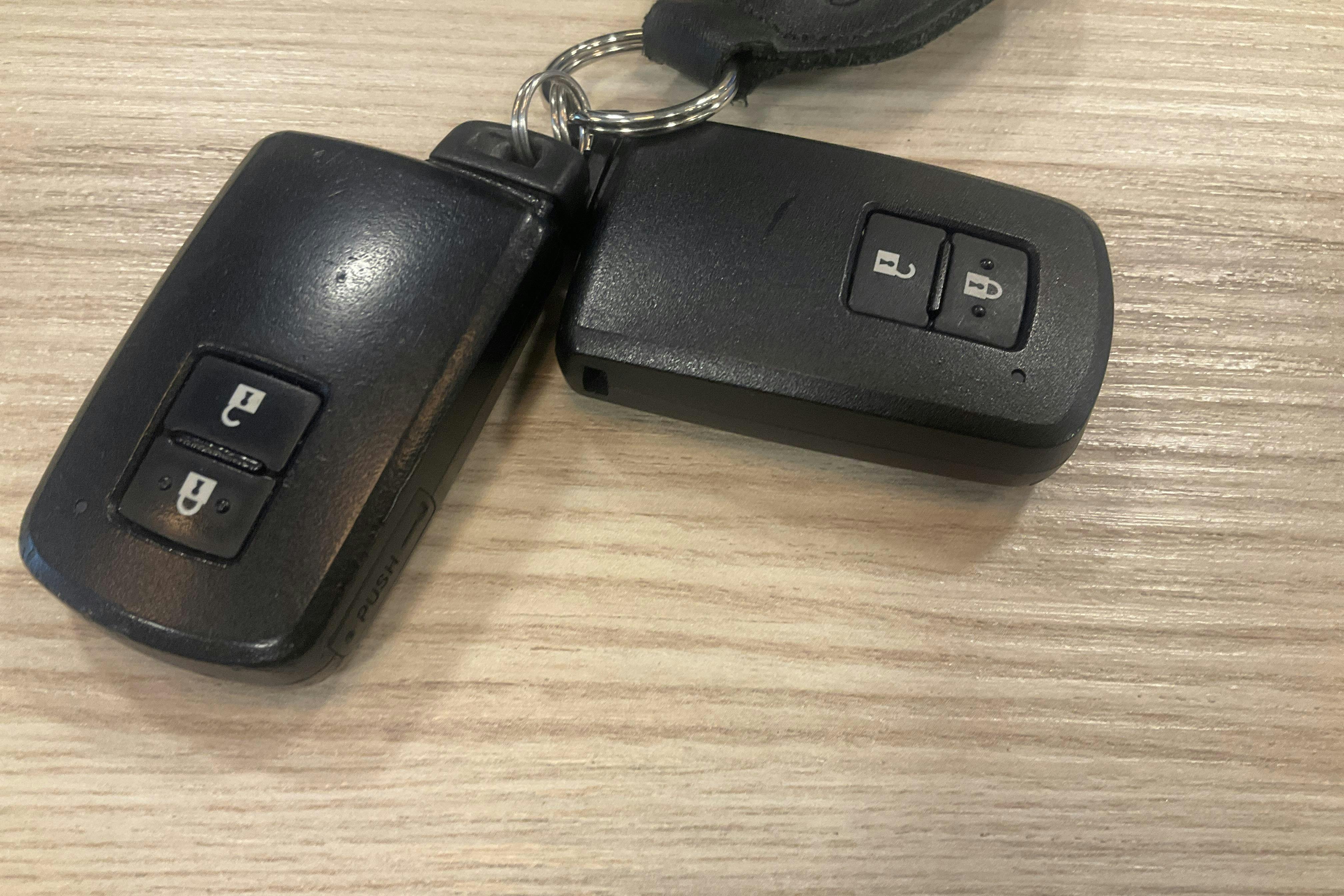 Presentation photo 13 of 13: Toyota Auris 1.8 HSD 5dr (99hk) - 286 530 km - Automatic - Light Blue - 2013