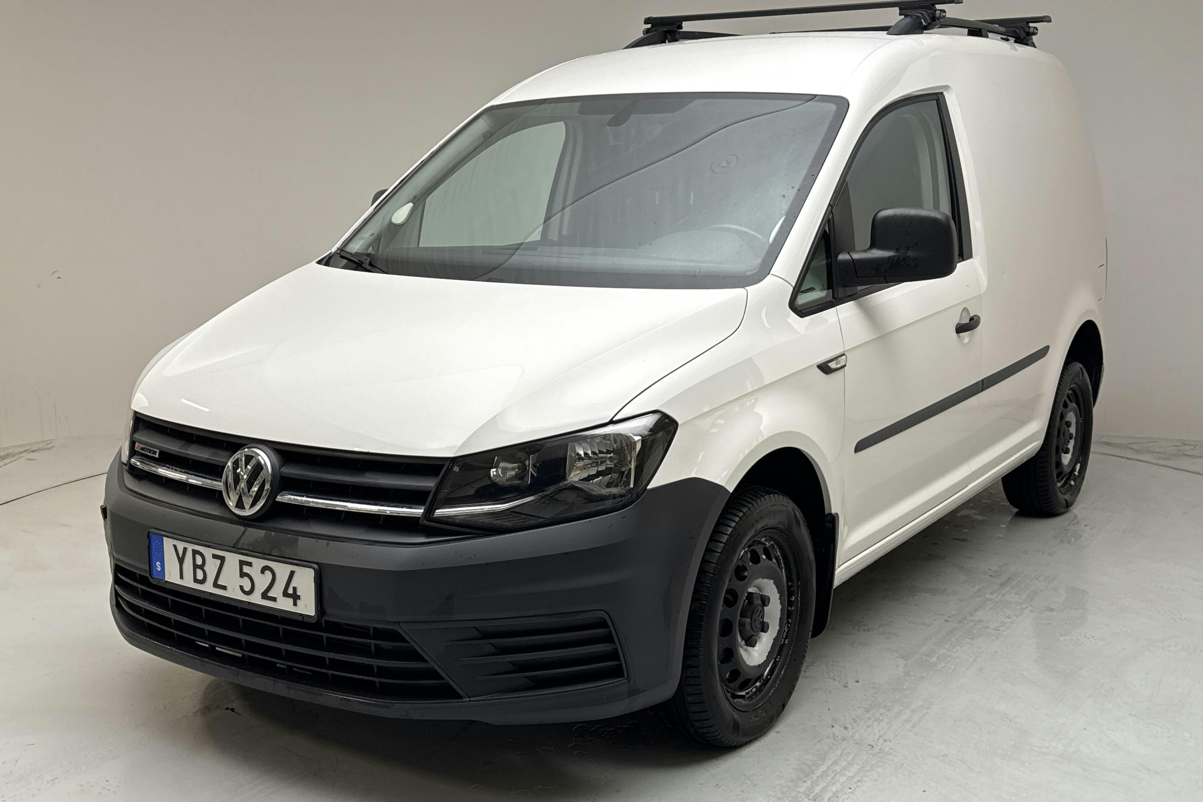 Presentationsfoto 1 av 10: VW Caddy 2.0 TDI Skåp 4MOTION (150hk) - 7 946 mil - Automat - vit - 2016