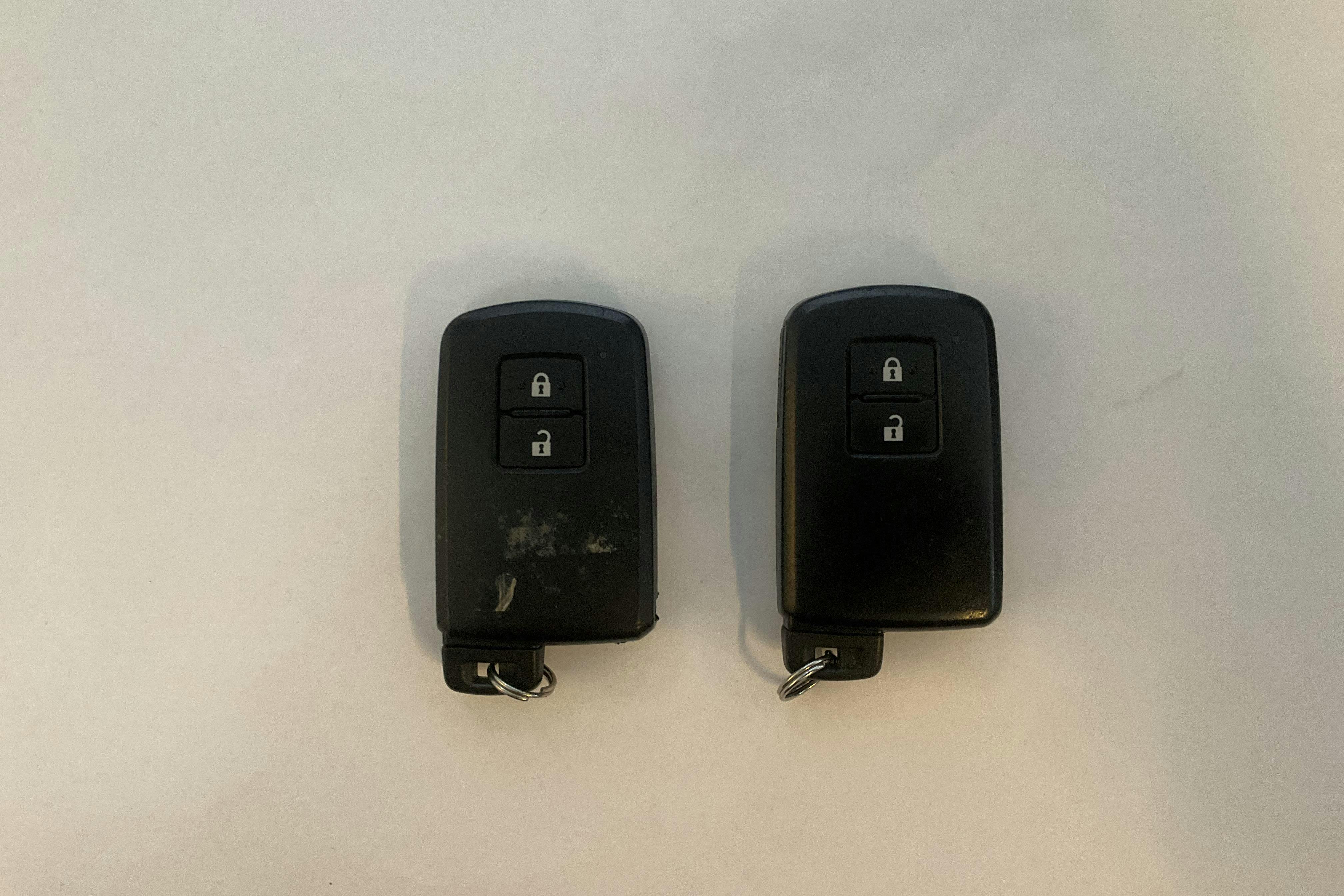 Presentationsfoto 15 av 15: Toyota Auris 1.8 HSD Touring Sports (99hk) - 18 359 mil - Automat - Dark Blue - 2017