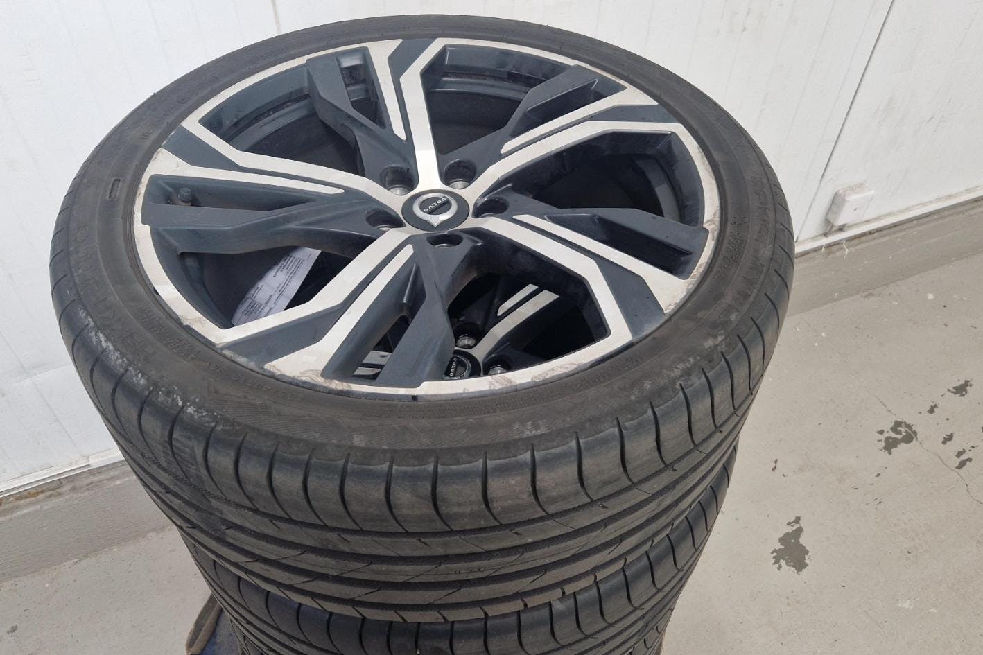 Presentation photo 24 of 24: Volvo S60 T8 AWD Recharge (455hk) - 144 180 km - Automatic - Dark Blue - 2023