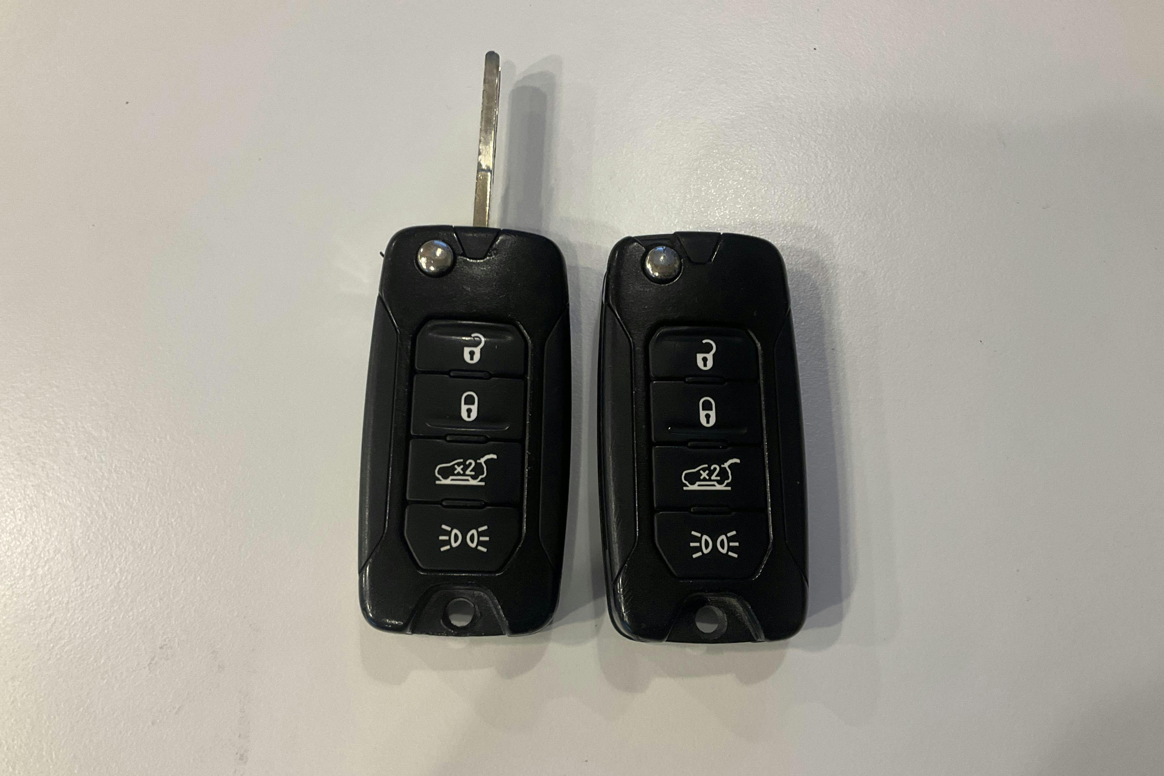 Presentation photo 23 of 23: Jeep Renegade 2.0 MultiJet 4WD (170hk) - 153 240 km - Automatic - black - 2015