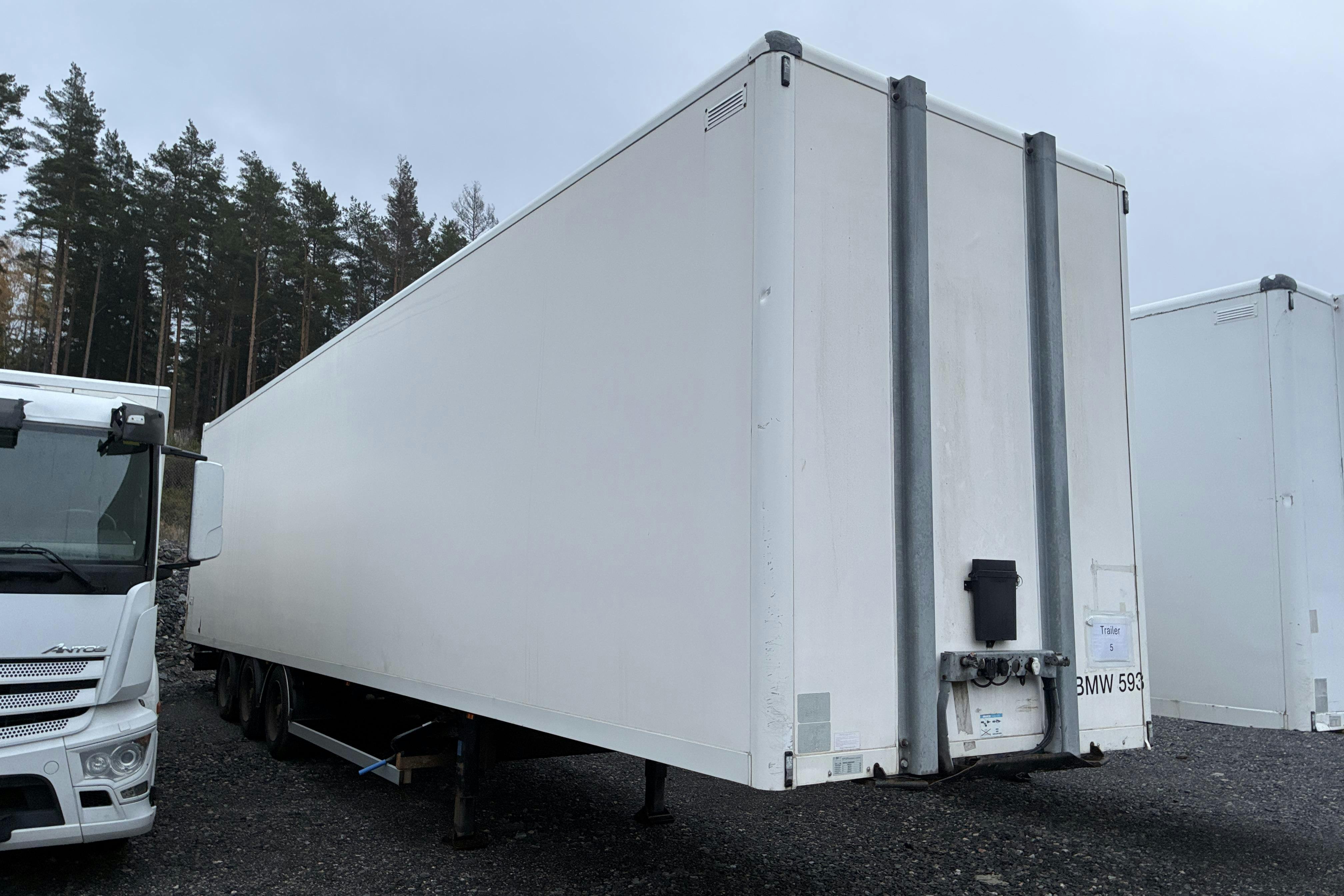 Esittelykuva 2 osoitteesta 77: SPIER SGL 390 - 0 km - valkoinen - 2009