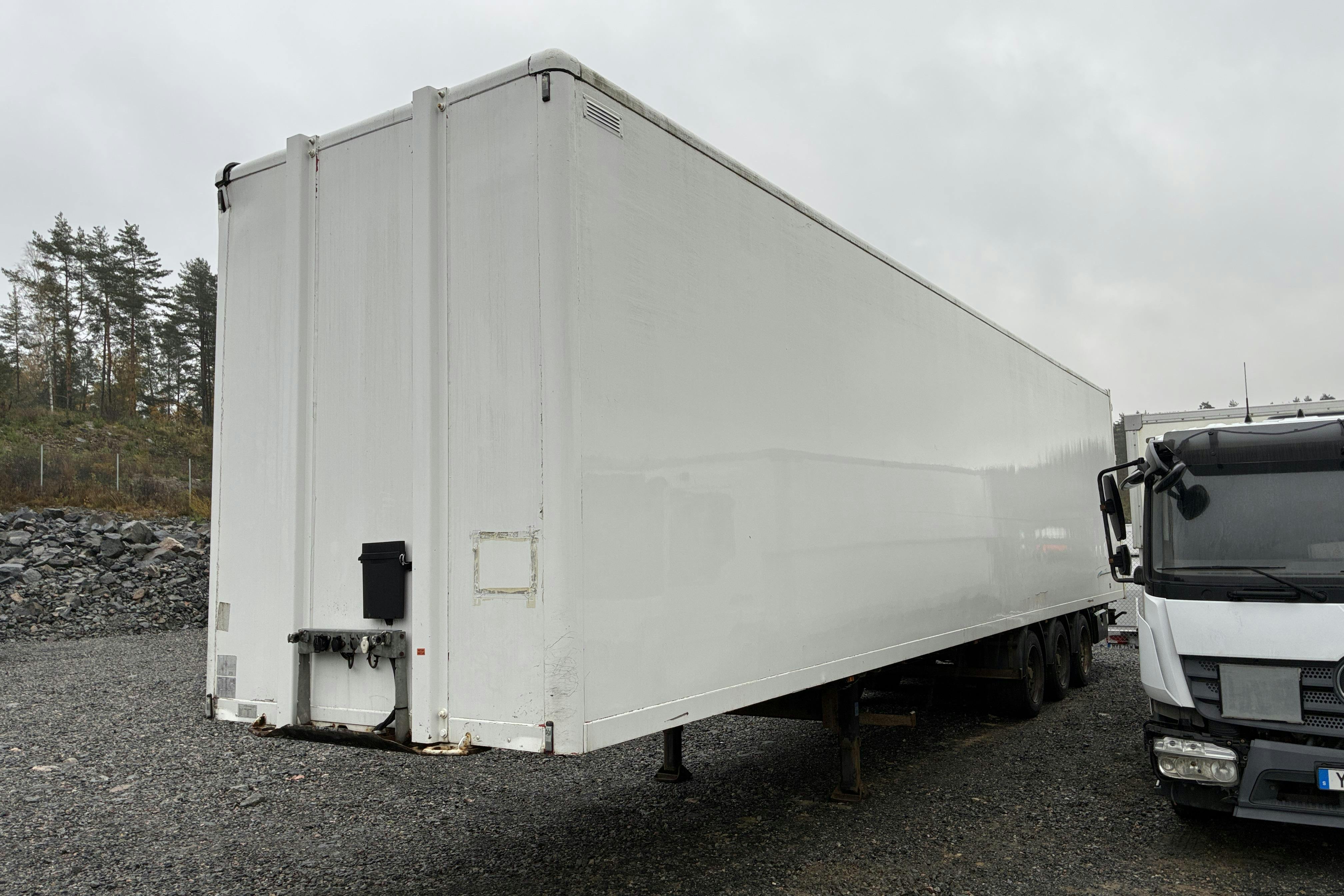 Presentation photo 1 of 80: SPIER SGL 390 - 0 km - white - 2008