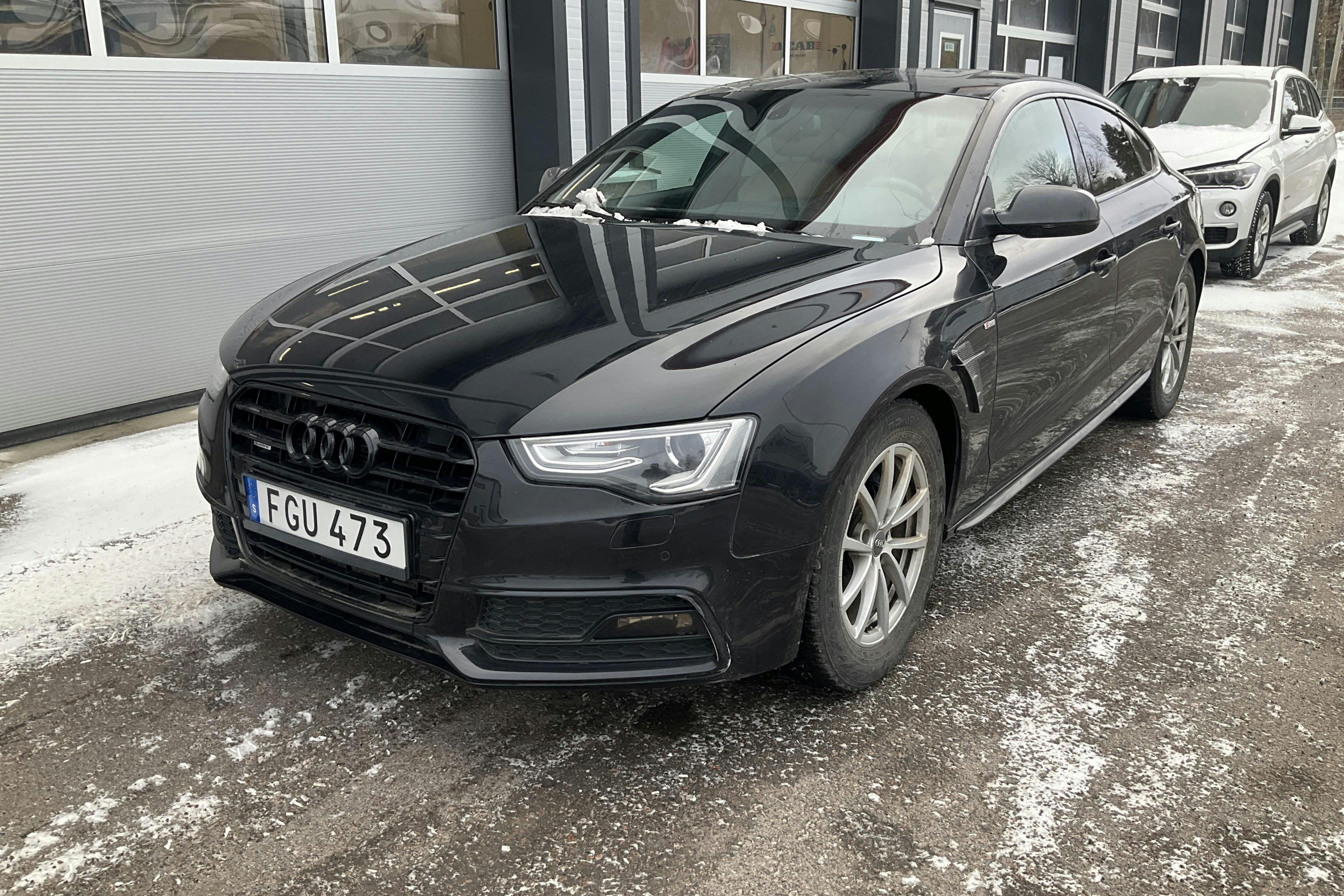 Zdjęcie prezentacyjne 1 z 15: Audi A5 2.0 TDI Sportback quattro (177hk) - 171 570 km - Automatyczna - czarny - 2014