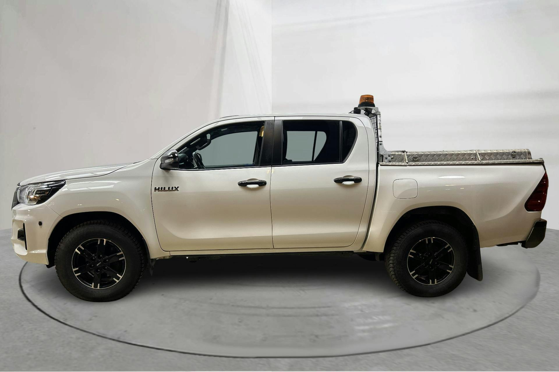 Presentation photo 2 of 15: Toyota Hilux 2.4 D 4WD (150hk) - 176 480 km - Automatic - white - 2020