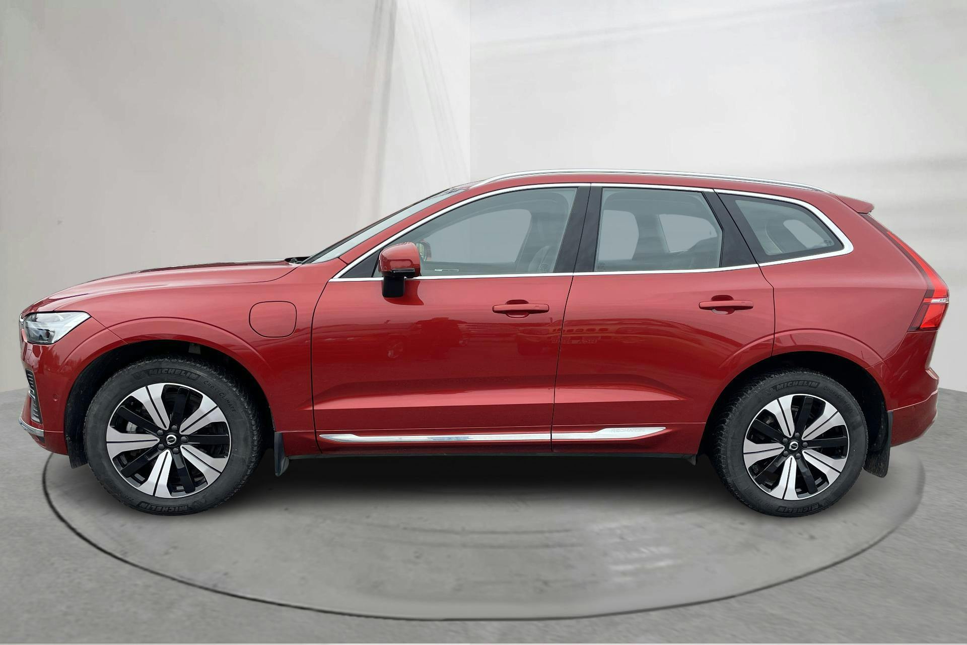 Presentation photo 2 of 27: Volvo XC60 T6 AWD Recharge (350hk) - 78 030 km - Automatic - red - 2024