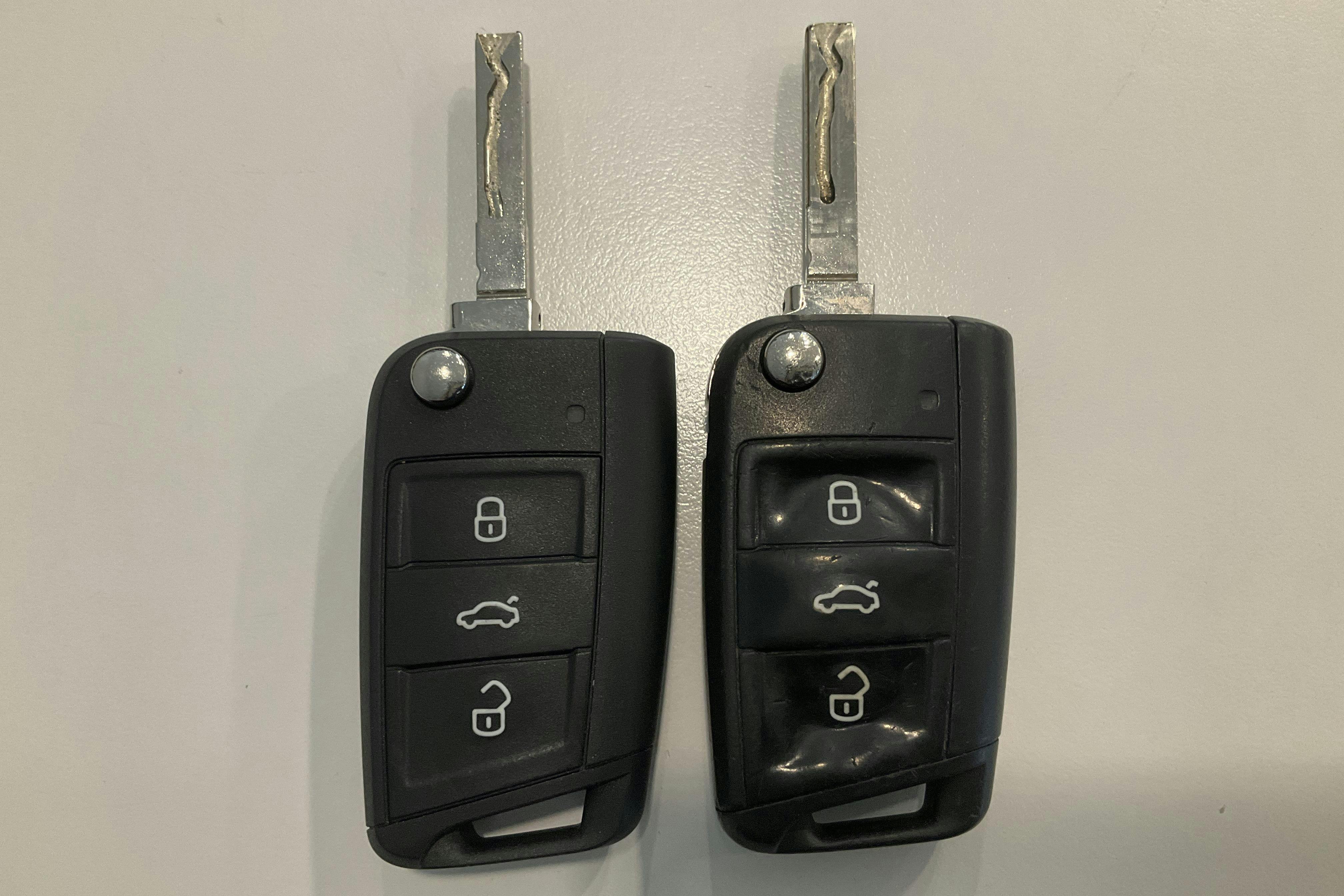 Presentationsfoto 16 av 16: Seat Leon 1.5 TGI 5dr (130hk) - 10 319 mil - Manuell - vit - 2019