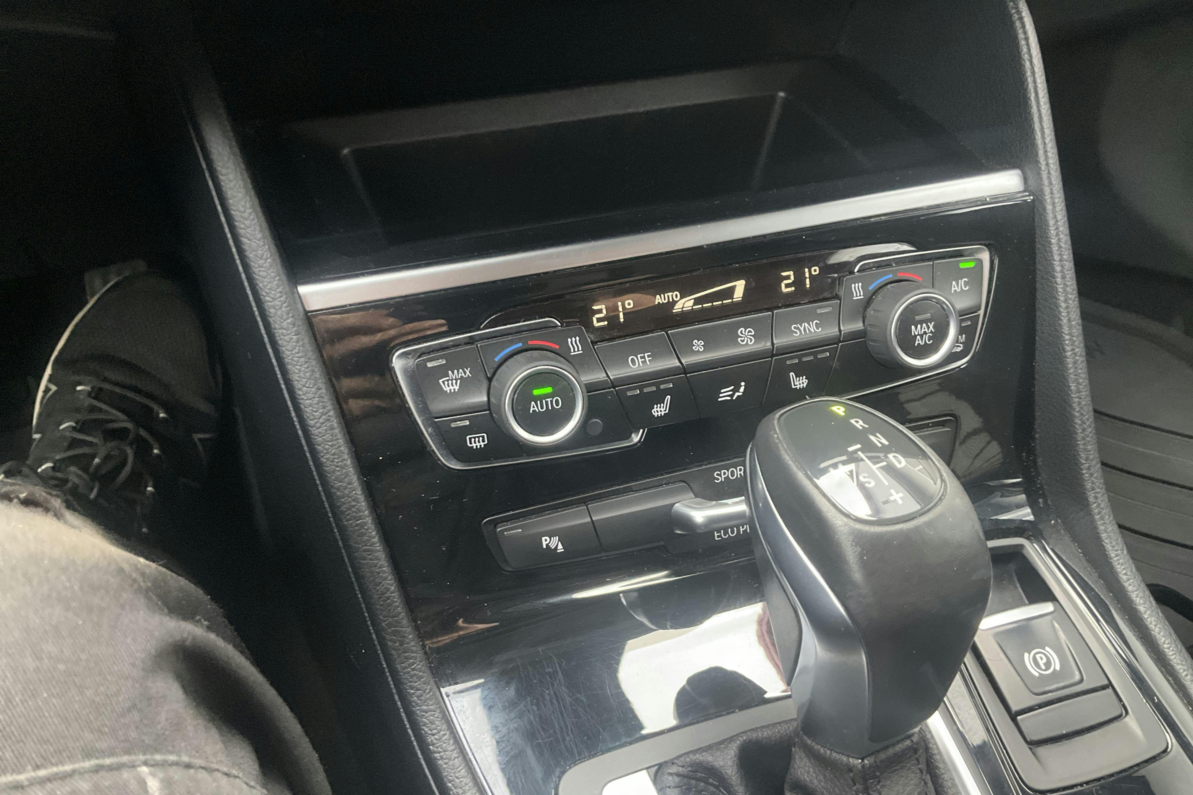 Presentationsfoto 15 av 15: BMW 218i Gran Tourer, F46 (136hk) - 11 601 mil - Automat - silver - 2016