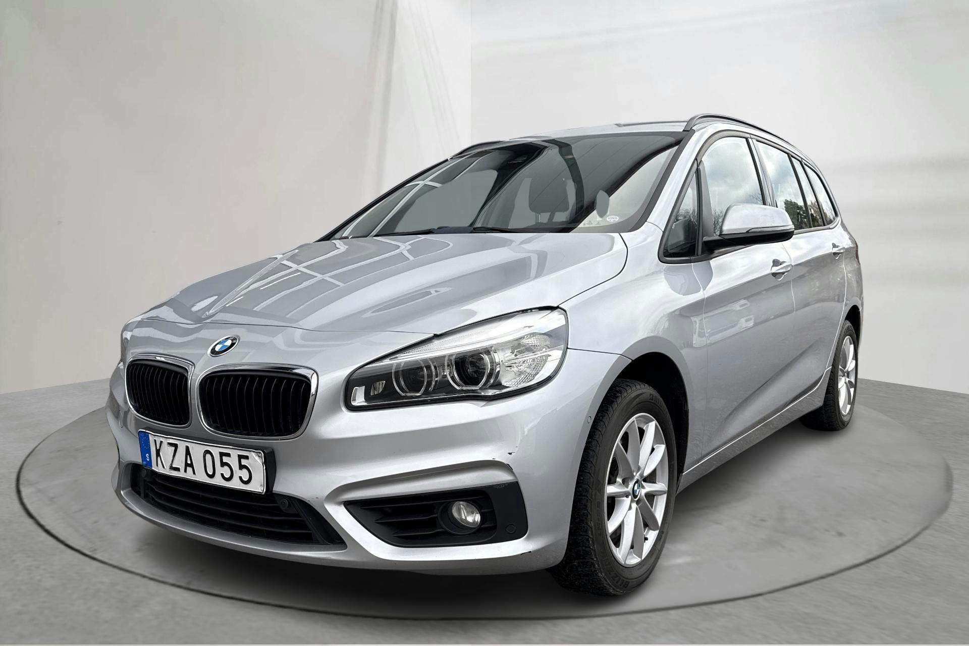 BMW 218i Gran Tourer, F46 (136hk) - 11 601 mil - Automat - silver - 2016