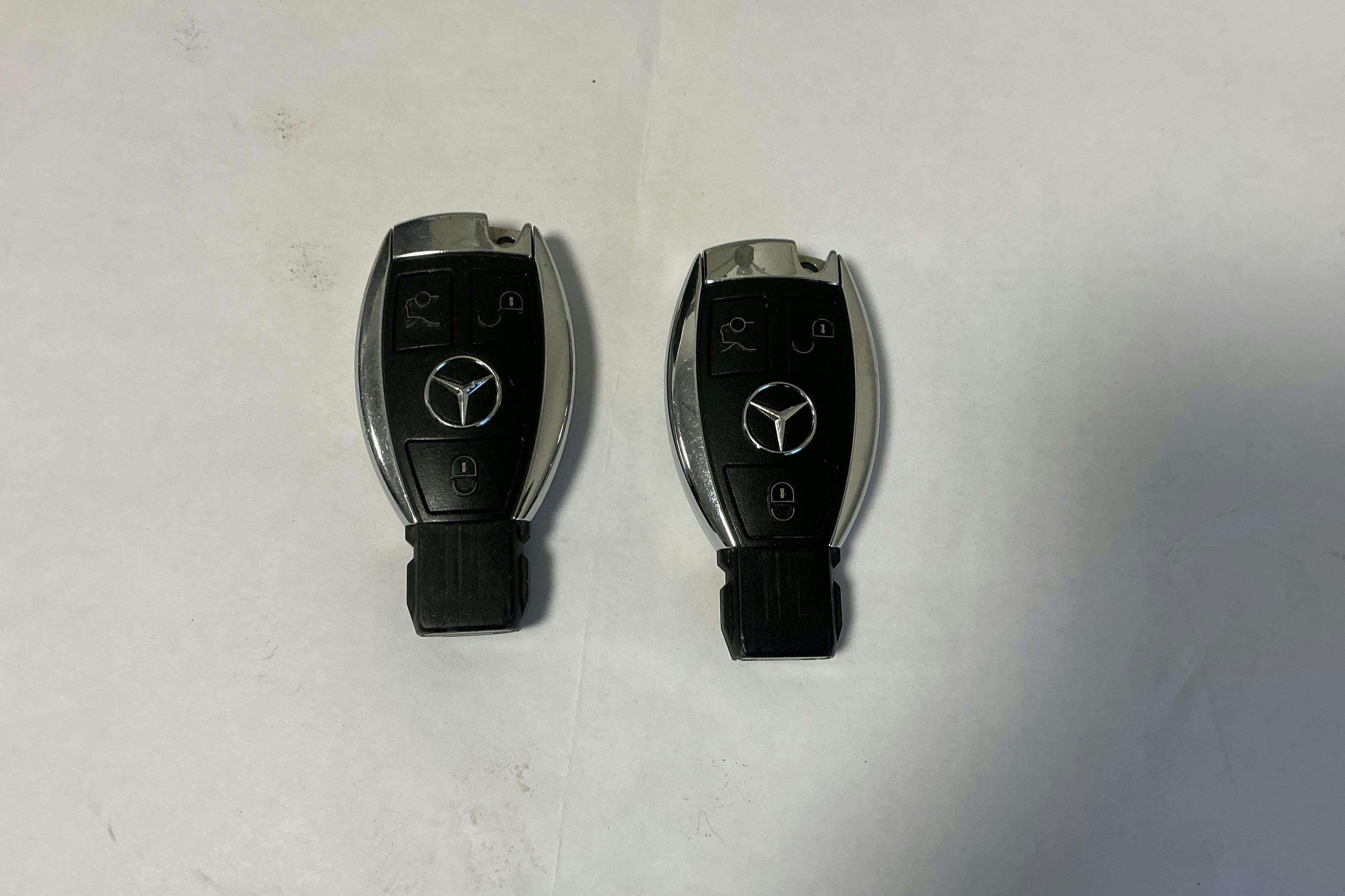 Presentation photo 15 of 15: Mercedes E 300 BlueTEC Hybrid Kombi S212 (204hk) - 209 110 km - Automatic - Dark Blue - 2013