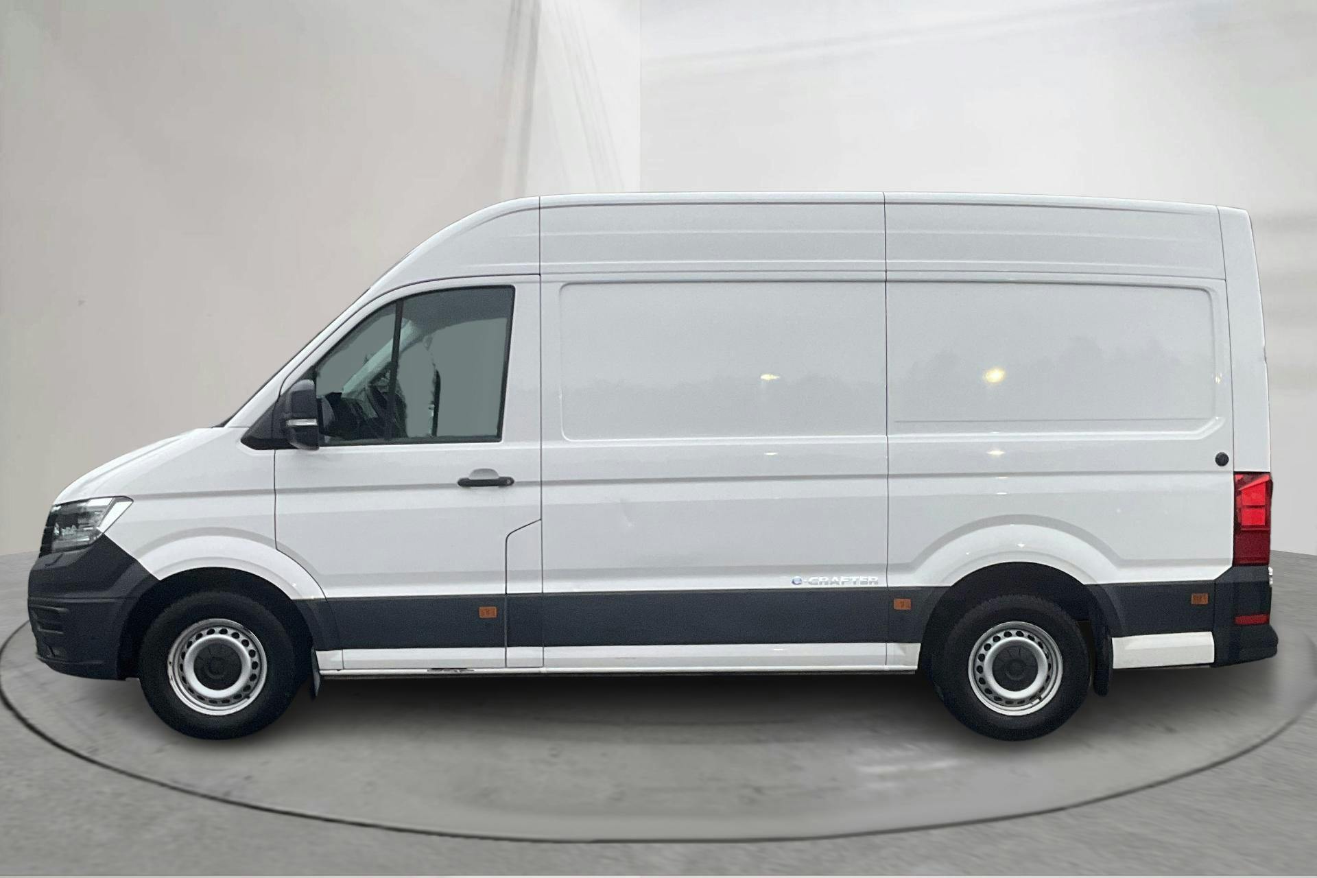 Presentationsfoto 2 av 17: VW E-Crafter 35 Skåp (136hk) - 7 261 mil - Automat - vit - 2020