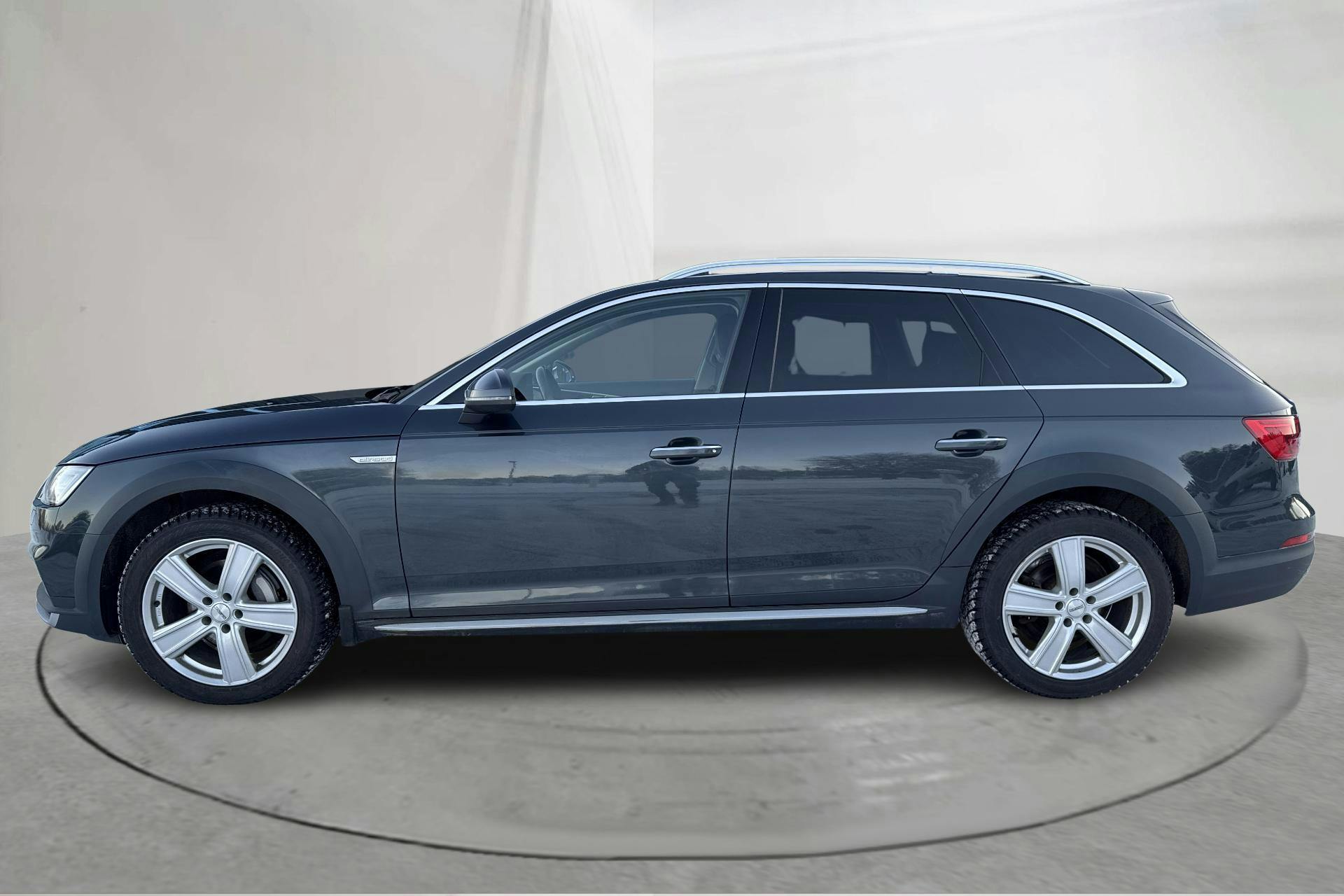 Presentation photo 2 of 12: Audi A4 Allroad 2.0 TDI quattro (190hk) - 143 990 km - Automatic - gray - 2017