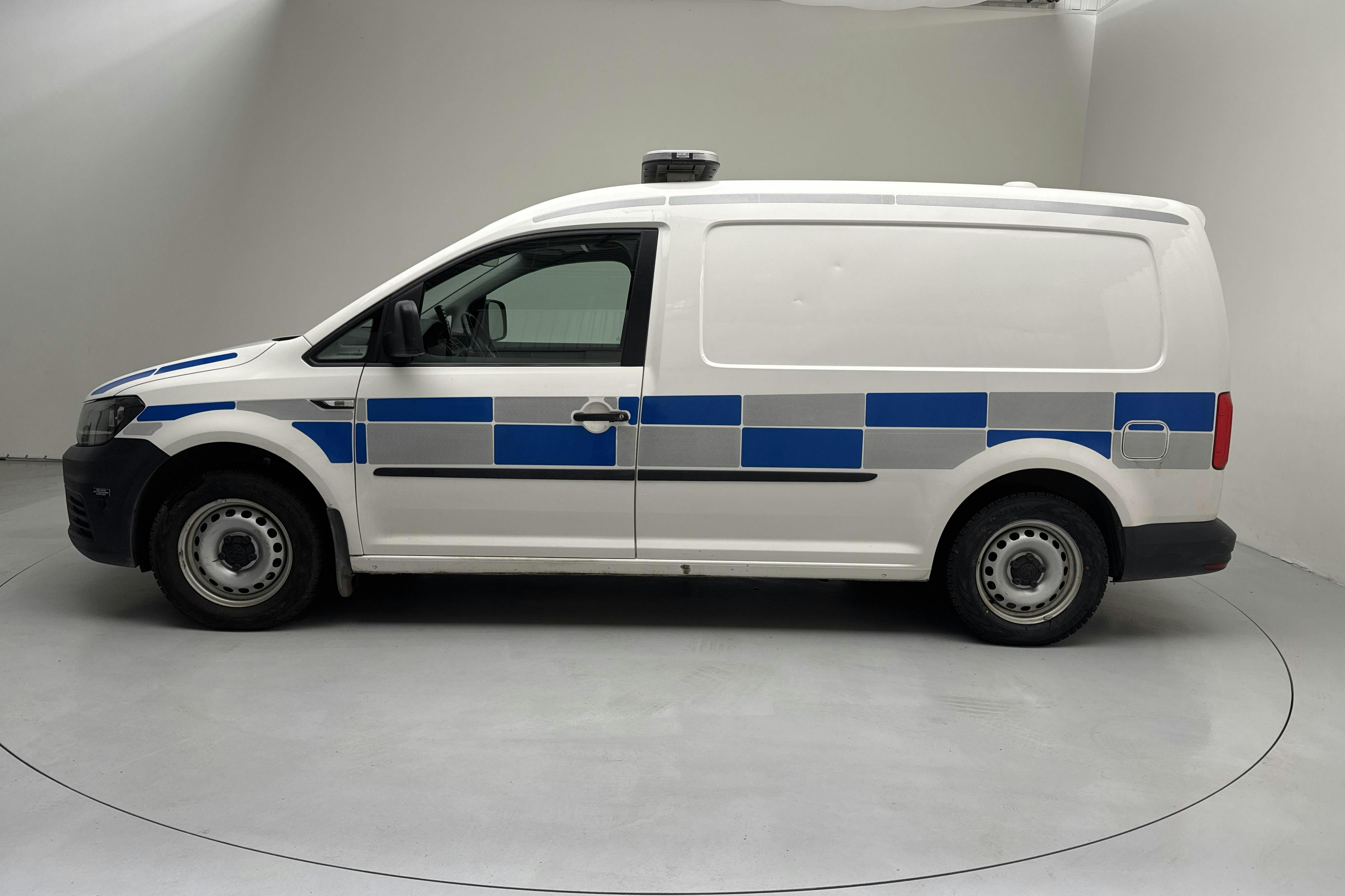 Presentationsfoto 2 av 16: VW Caddy 1.4 TGI Maxi Skåp (110hk) - 9 344 mil - Automat - vit - 2019