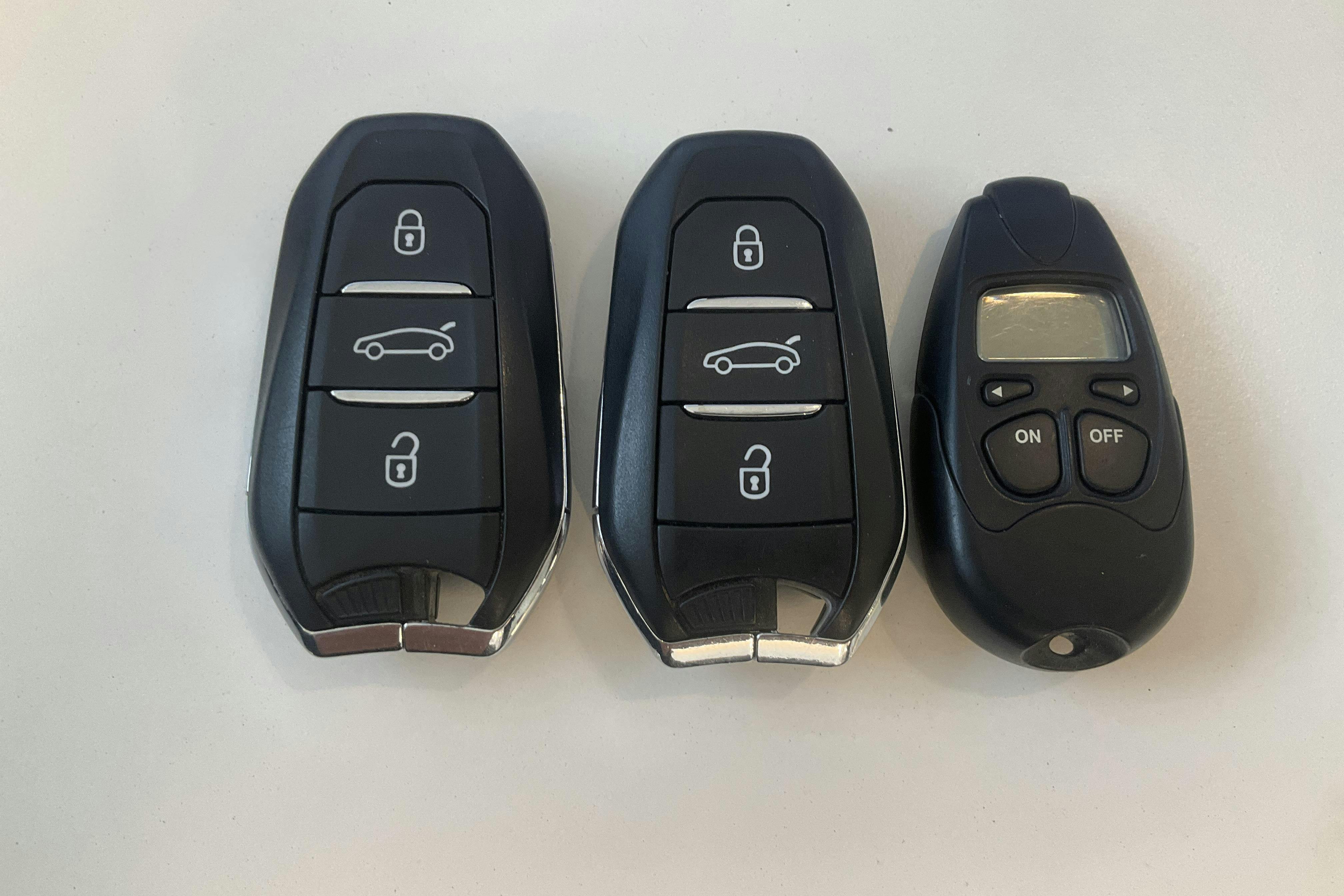 Presentationsfoto 24 av 24: Peugeot 308 SW BlueHDi (180hk) - 8 401 mil - Automat - vit - 2018