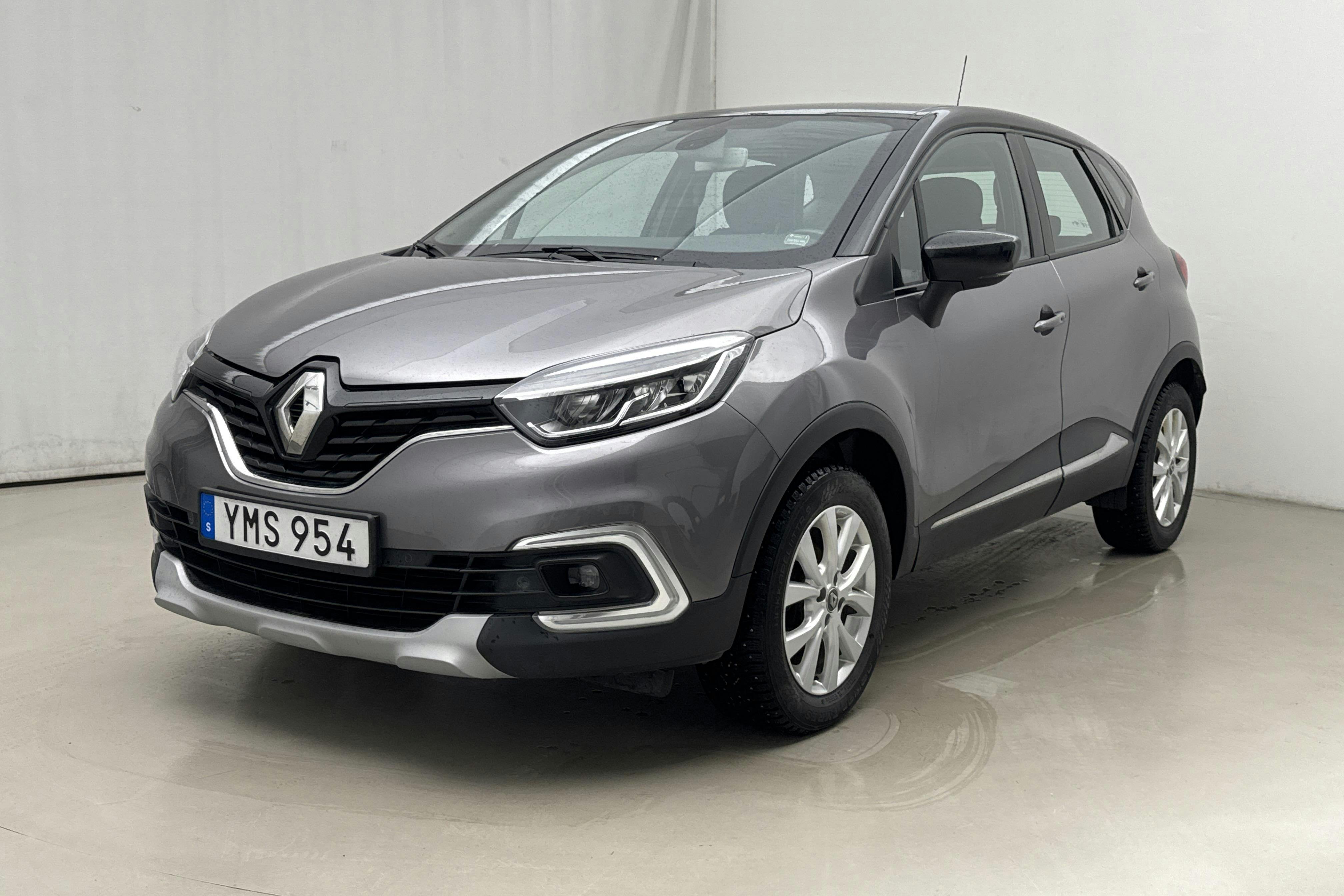 Presentationsfoto 1 av 18: Renault Captur 0.9 TCe (90hk) - 10 916 mil - Manuell - 2017