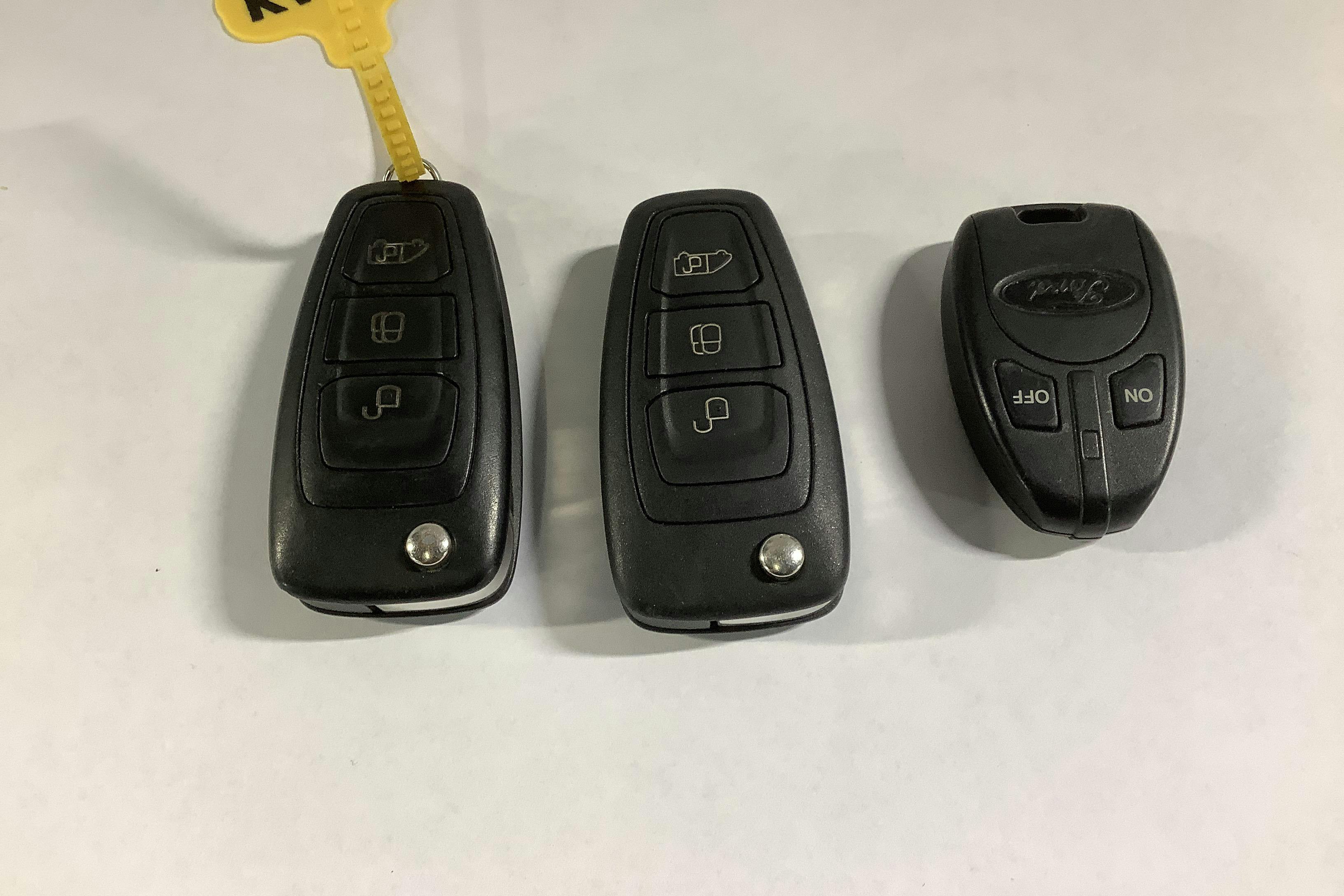 Presentationsfoto 14 av 14: Ford Transit 310 2.0 TDCi 2WD Skåp (130hk) - 14 397 mil - Manuell - vit - 2018