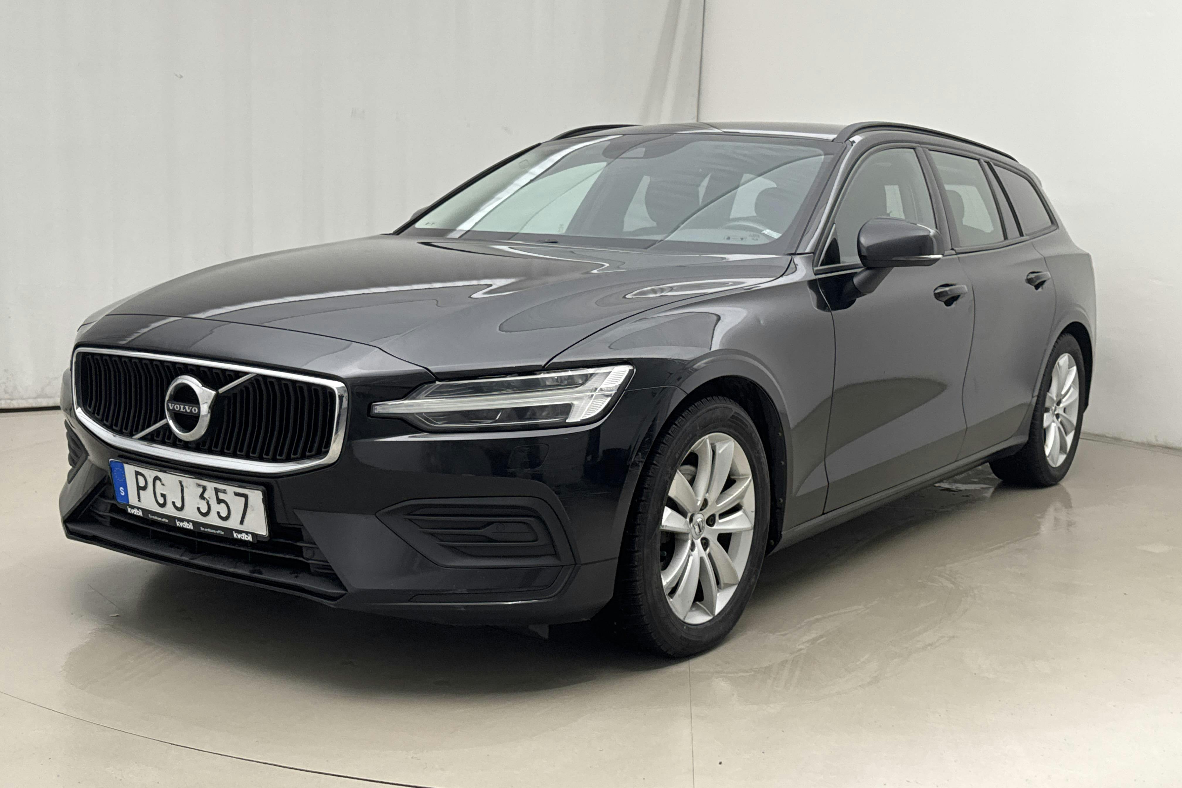 Presentation photo 1 of 18: Volvo V60 D4 (190hk) - 171 390 km - Automatic - black - 2019