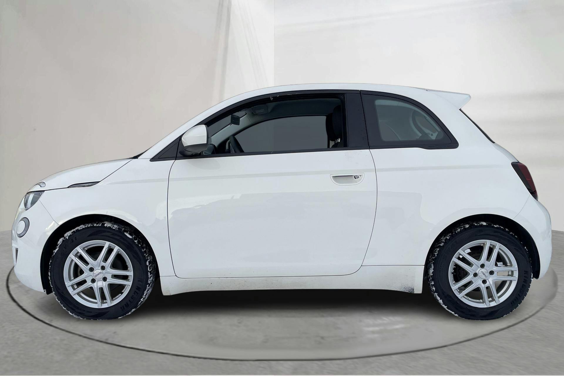 Presentation photo 2 of 15: Fiat 500e (95hk) - 68 100 km - Manual - white - 2021