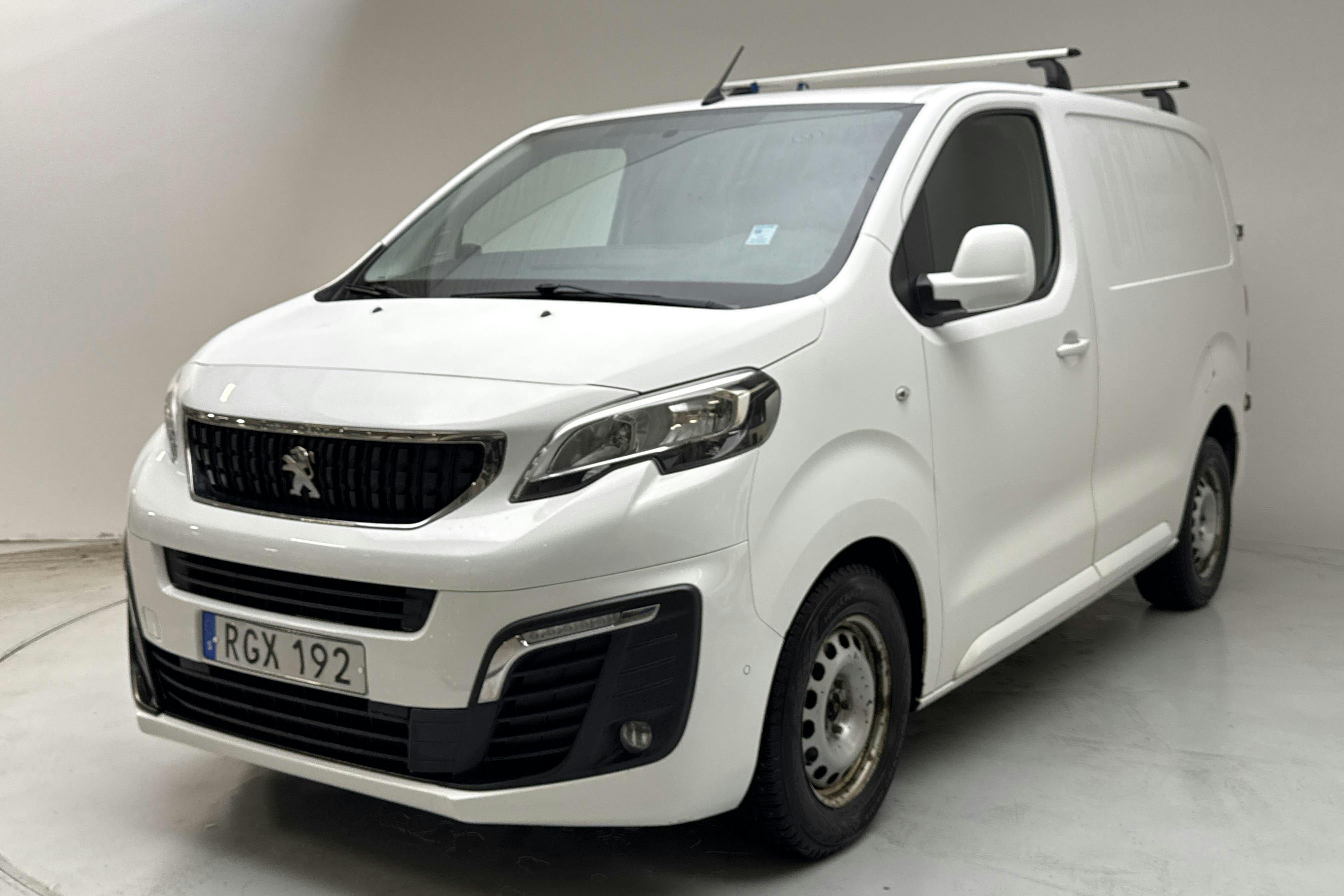 Presentationsfoto 1 av 12: Peugeot Expert BlueHDi Skåp (122hk) - 15 020 mil - Manuell - vit - 2016