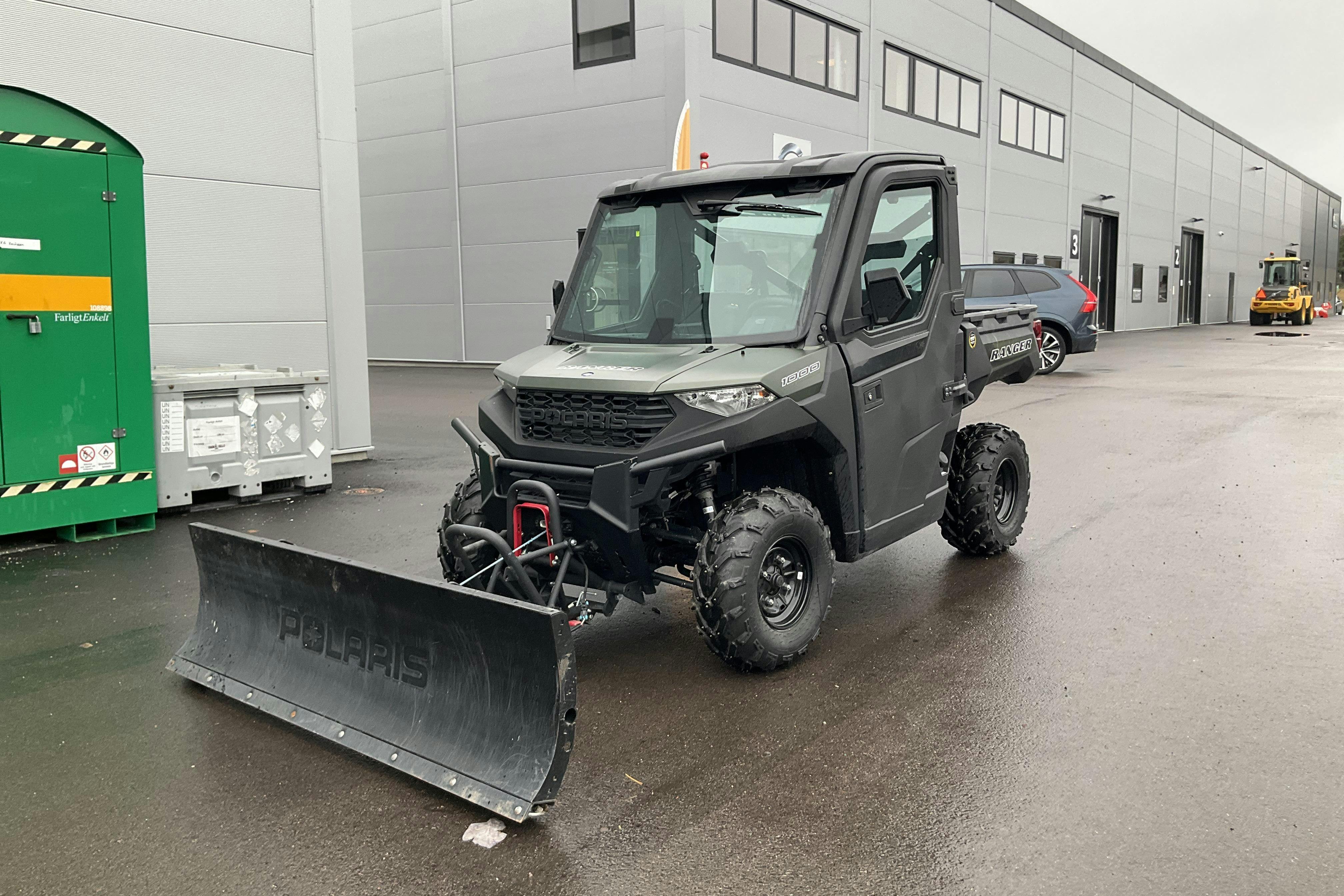 POLARIS RANGER 1000 UTV med plog - 644 mil - Automat - grön - 2022