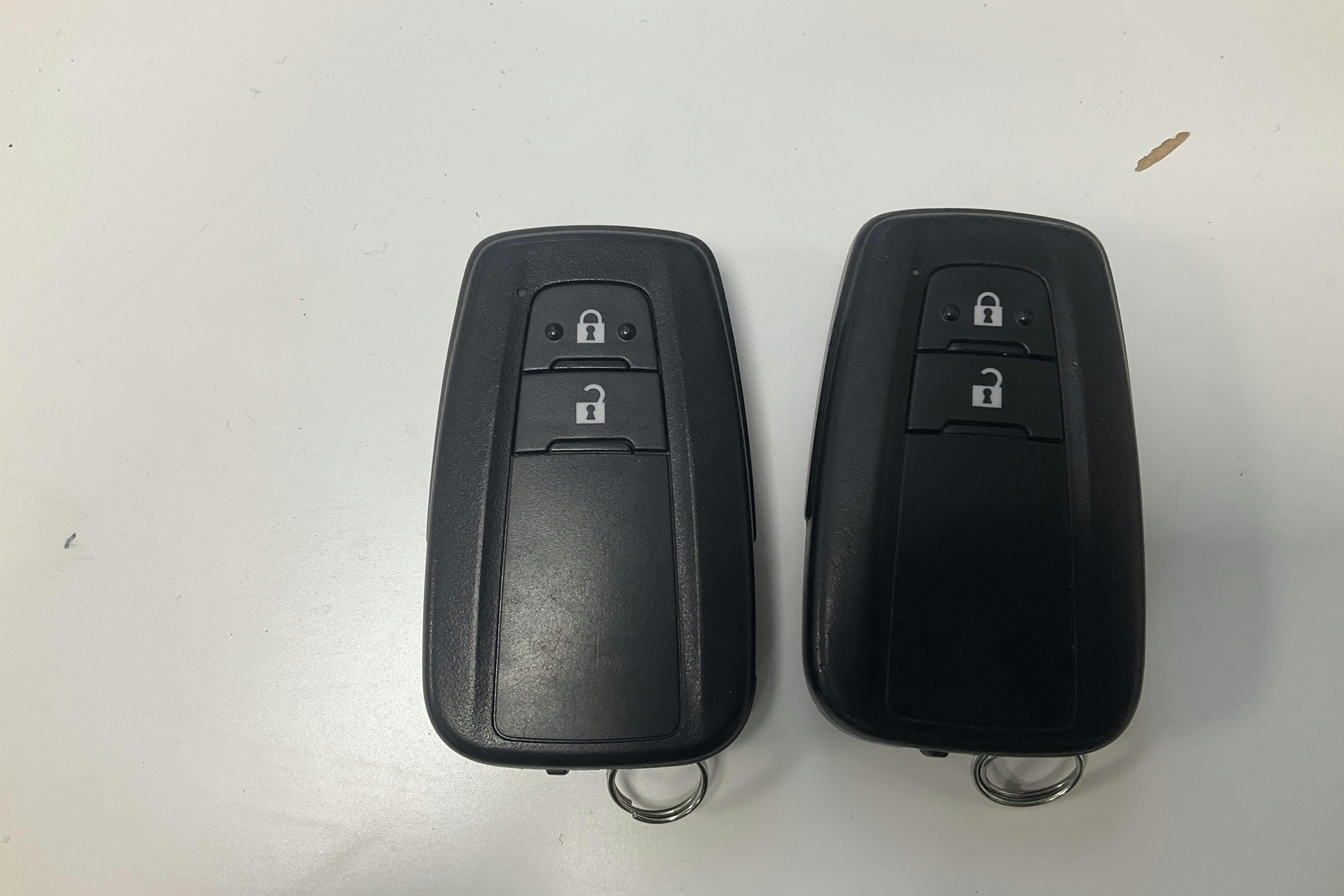 Presentation photo 16 of 16: Toyota Corolla 1.8 Hybrid Touring Sports (122hk) - 184 140 km - Automatic - white - 2022