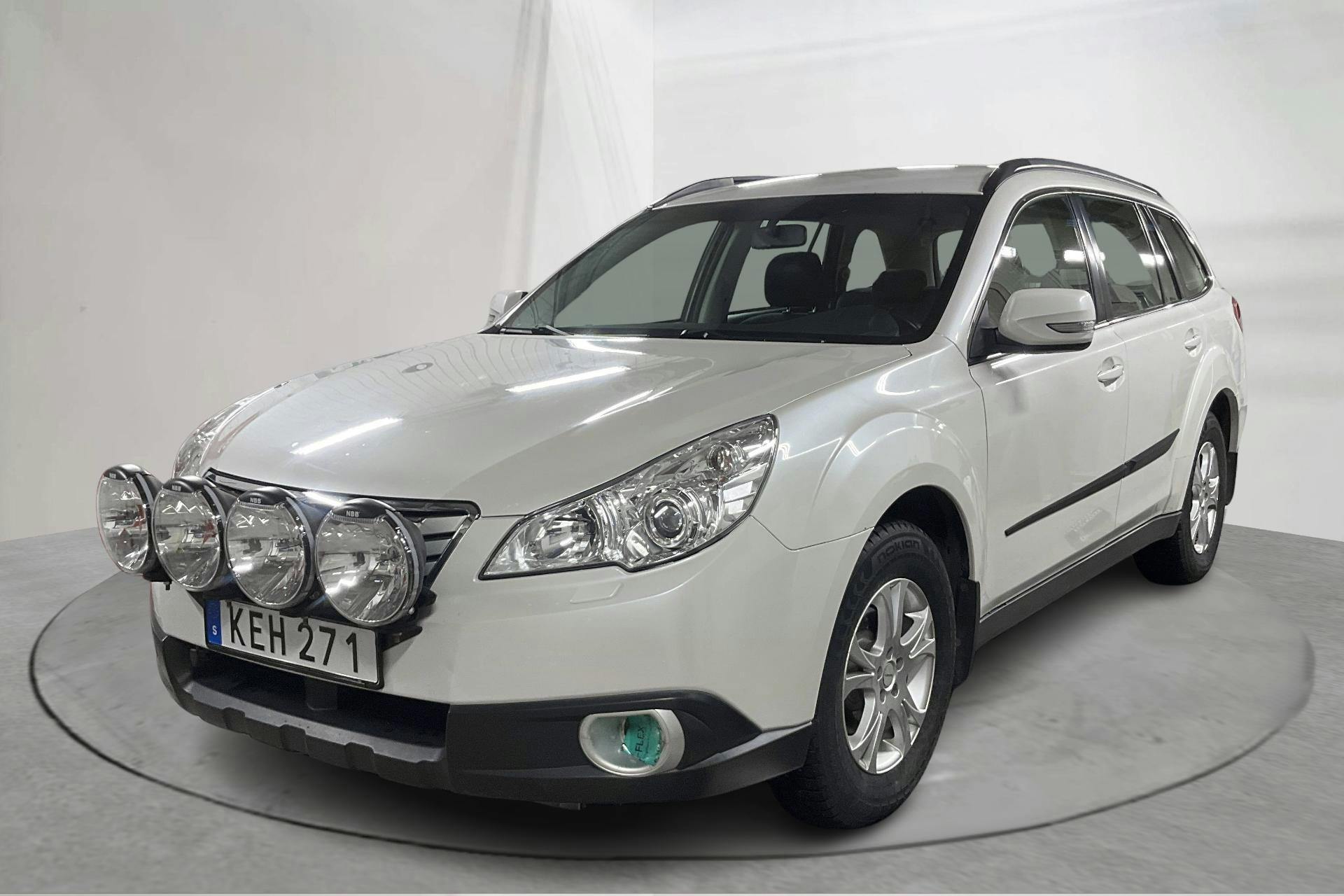 Subaru Outback 2.5 (167hk) - 23 571 mil - Manuell - vit - 2010