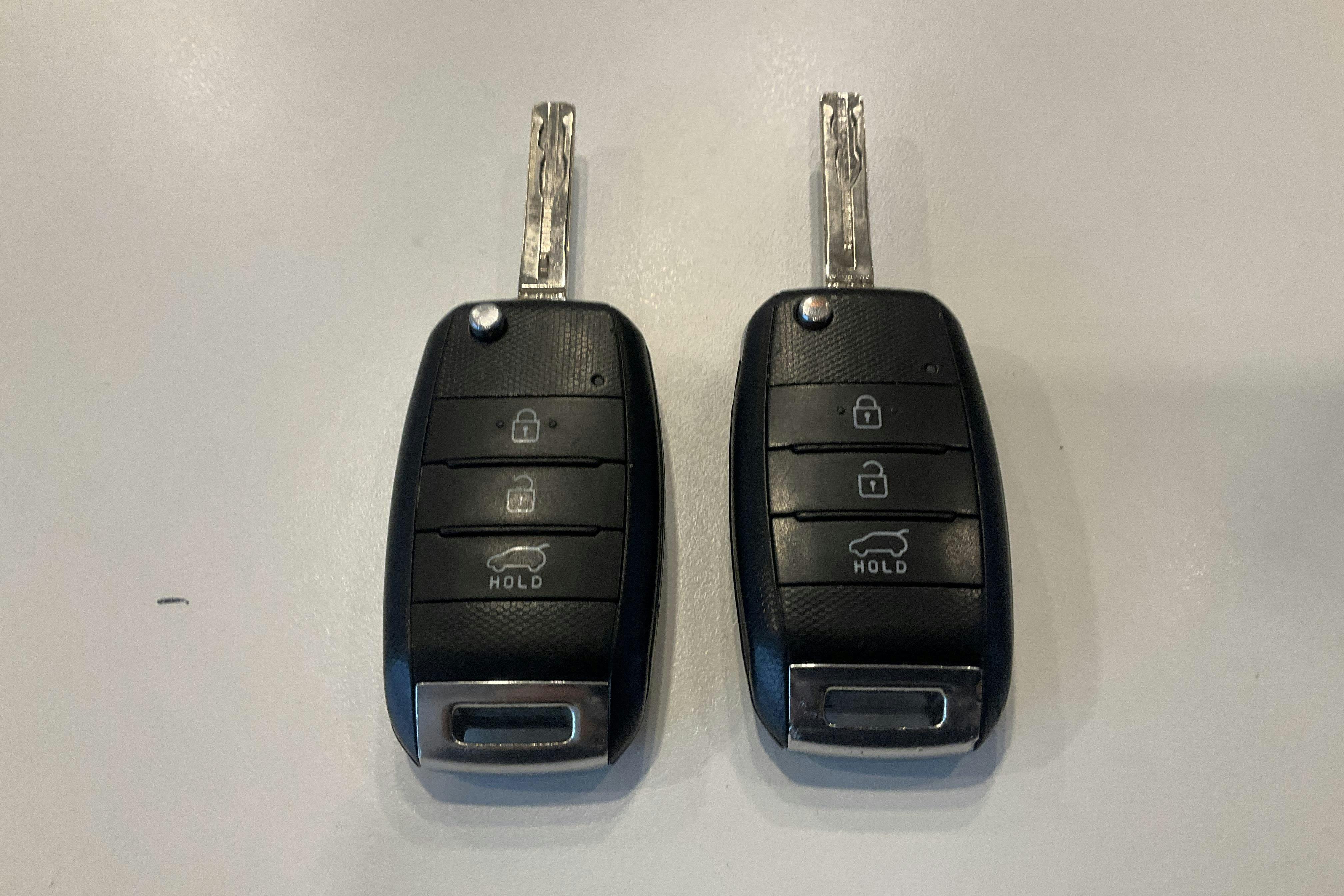 Presentationsfoto 18 av 18: KIA Sorento 2.2 CRDi (197hk) - 19 524 mil - Automat - svart - 2014