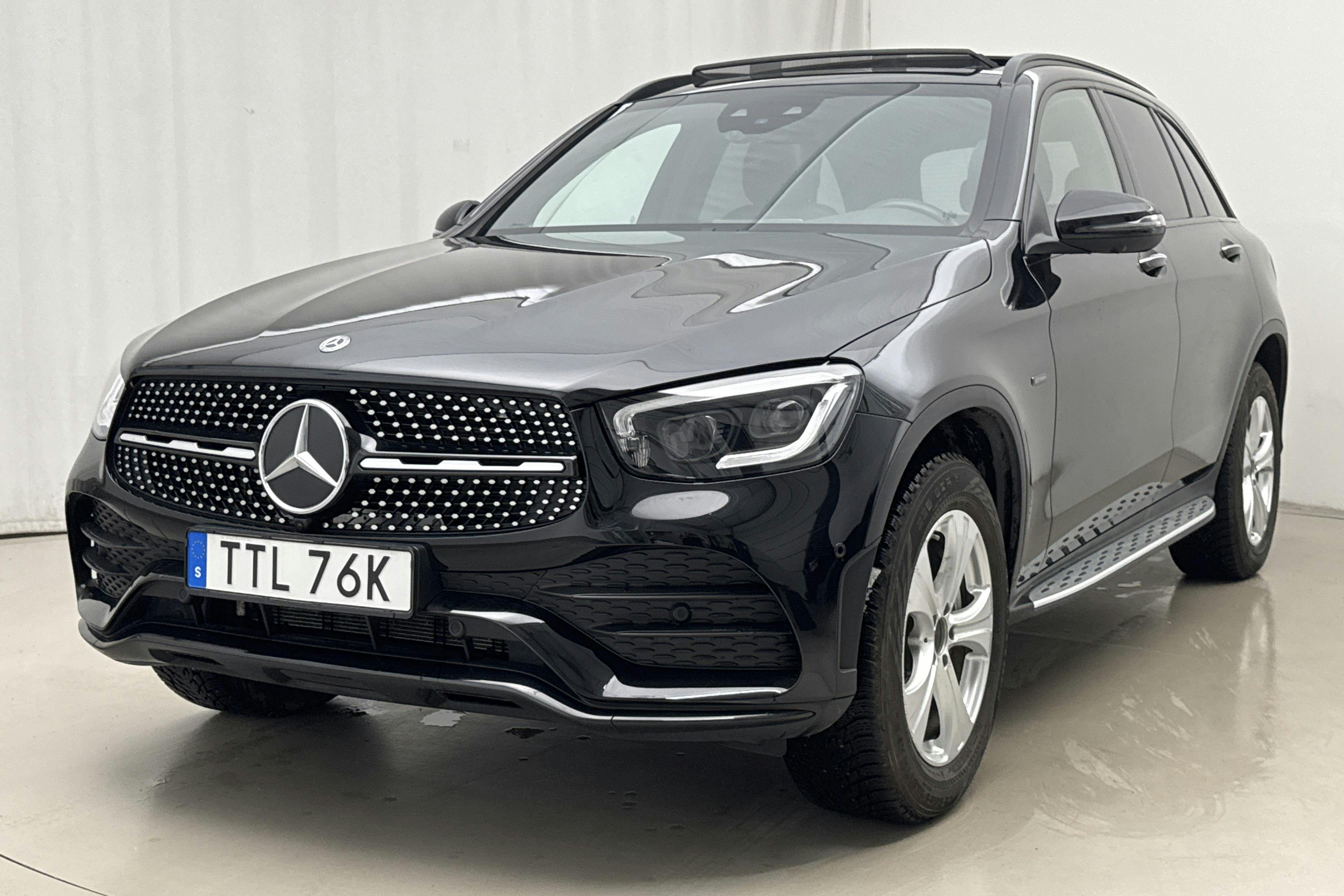 Mercedes GLC 300 e 4MATIC X253 (333hk) - 3 979 mil - Automat - svart - 2020