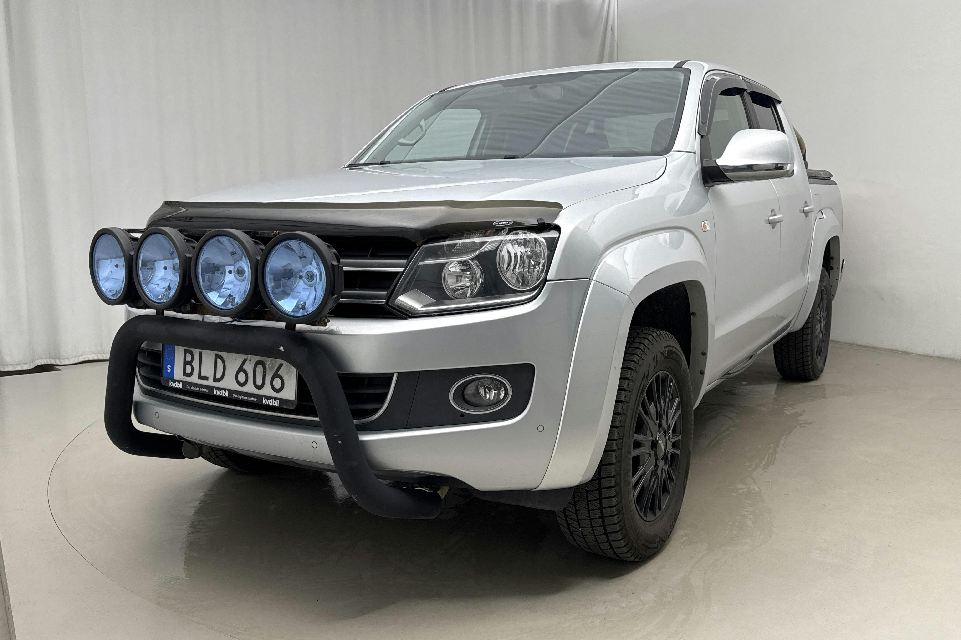 Esittelykuva 1 osoitteesta 16: VW Amarok 2.0 TDI 4motion (180hk) - 219 160 km - Automaattinen - hopea - 2016