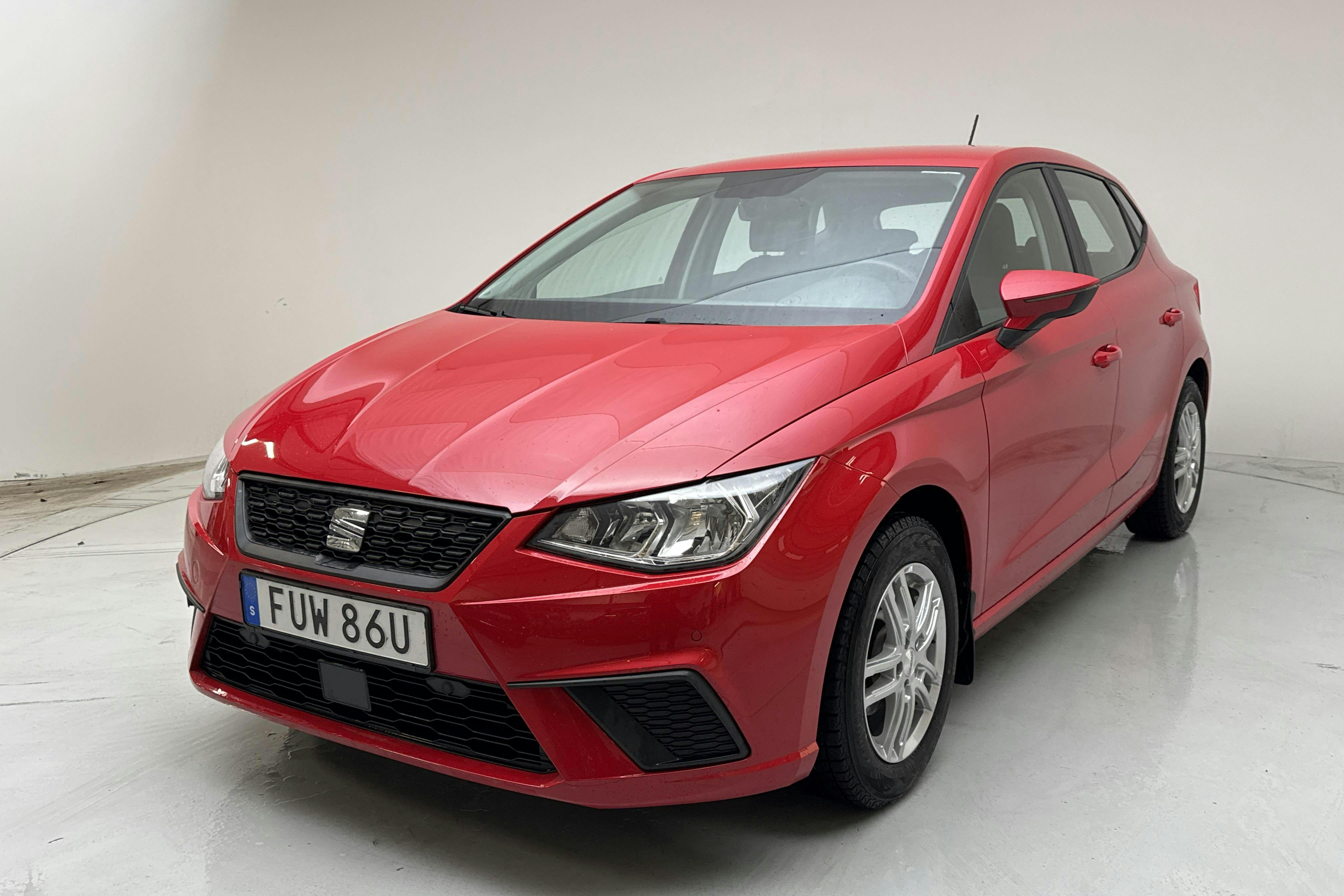 Presentationsfoto 1 av 13: Seat Ibiza 1.0 TGI 5dr (90hk) - 1 118 mil - Manuell - röd - 2021