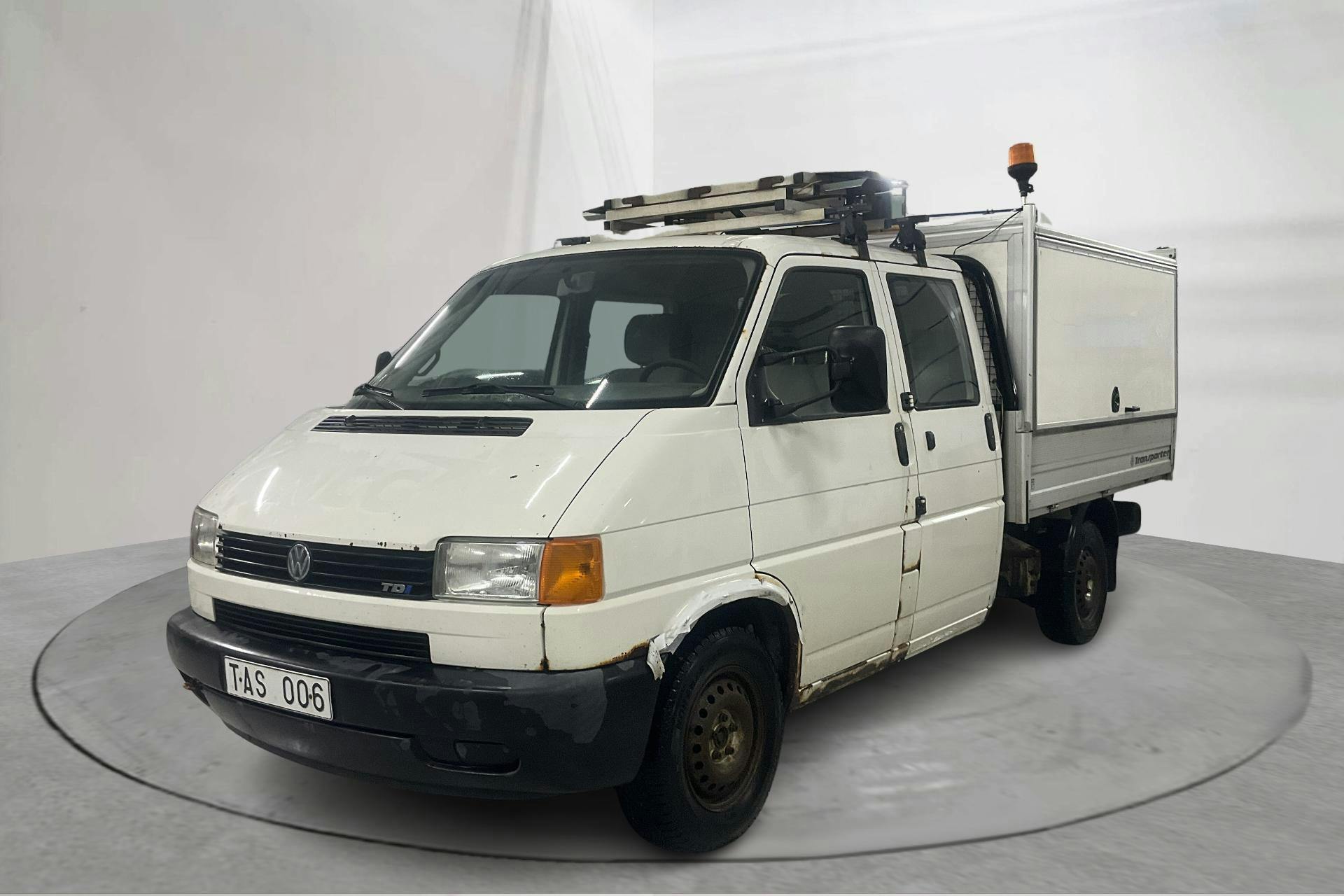 Presentation photo 1 of 16: VW Transporter T4 2.5 TDI Pickup (88hk) - 219 650 km - Manual - white - 2002