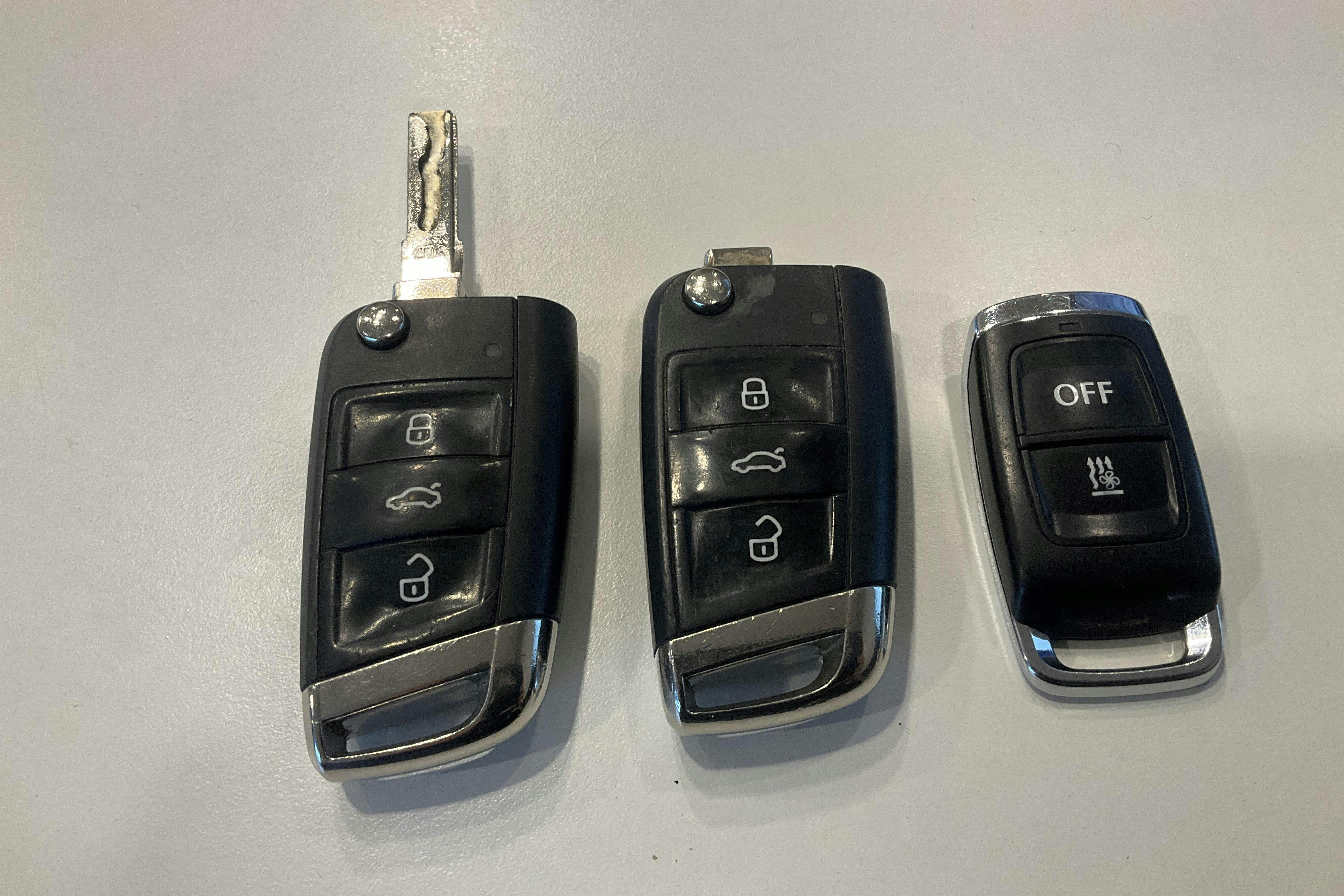 Presentationsfoto 23 av 23: VW Golf VII GTE 5dr (204hk) - 10 508 mil - Automat - Dark Grey - 2017