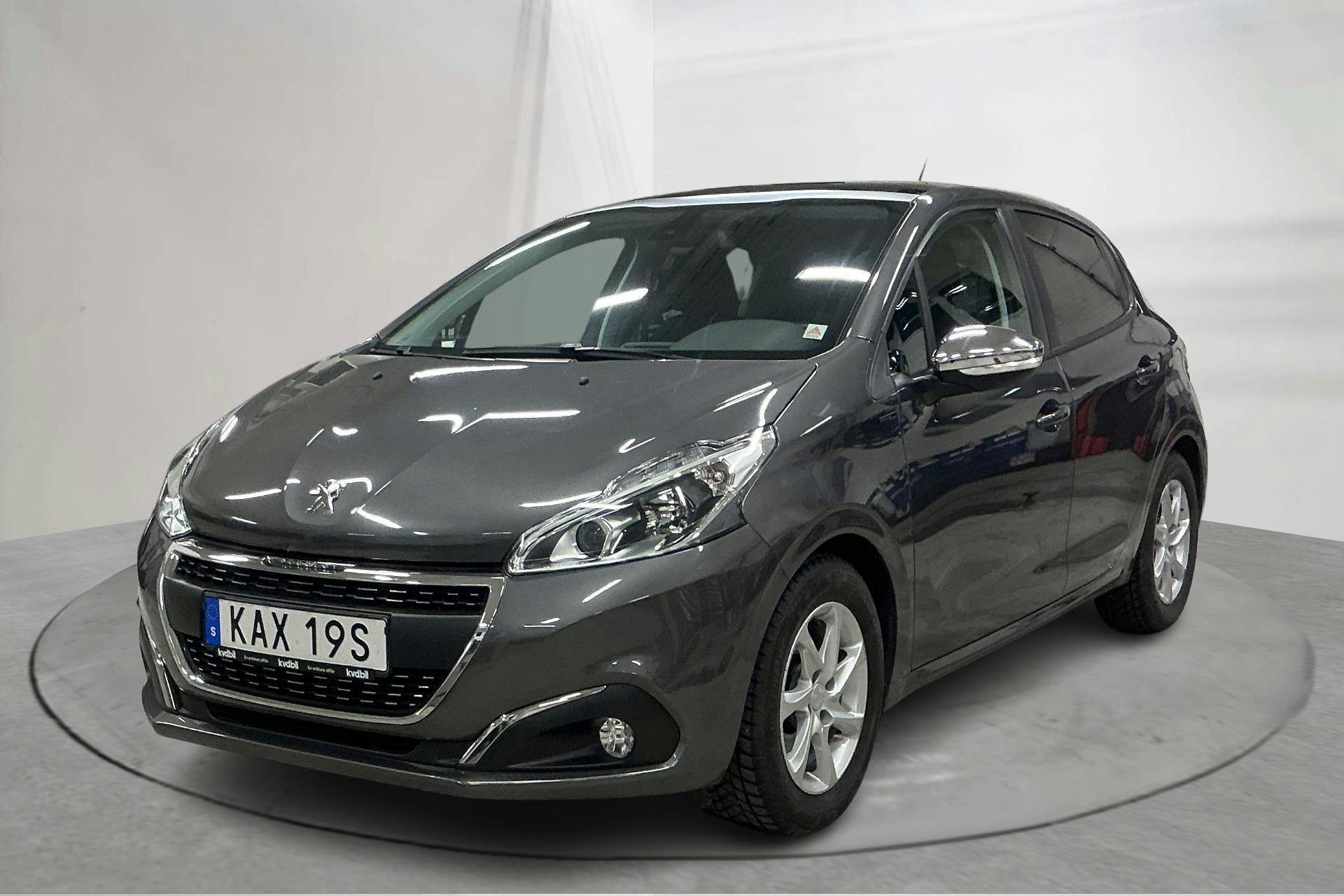 Presentationsfoto 1 av 14: Peugeot 208 PureTech 5dr (82hk) - 4 619 mil - Manuell - Dark Grey - 2019