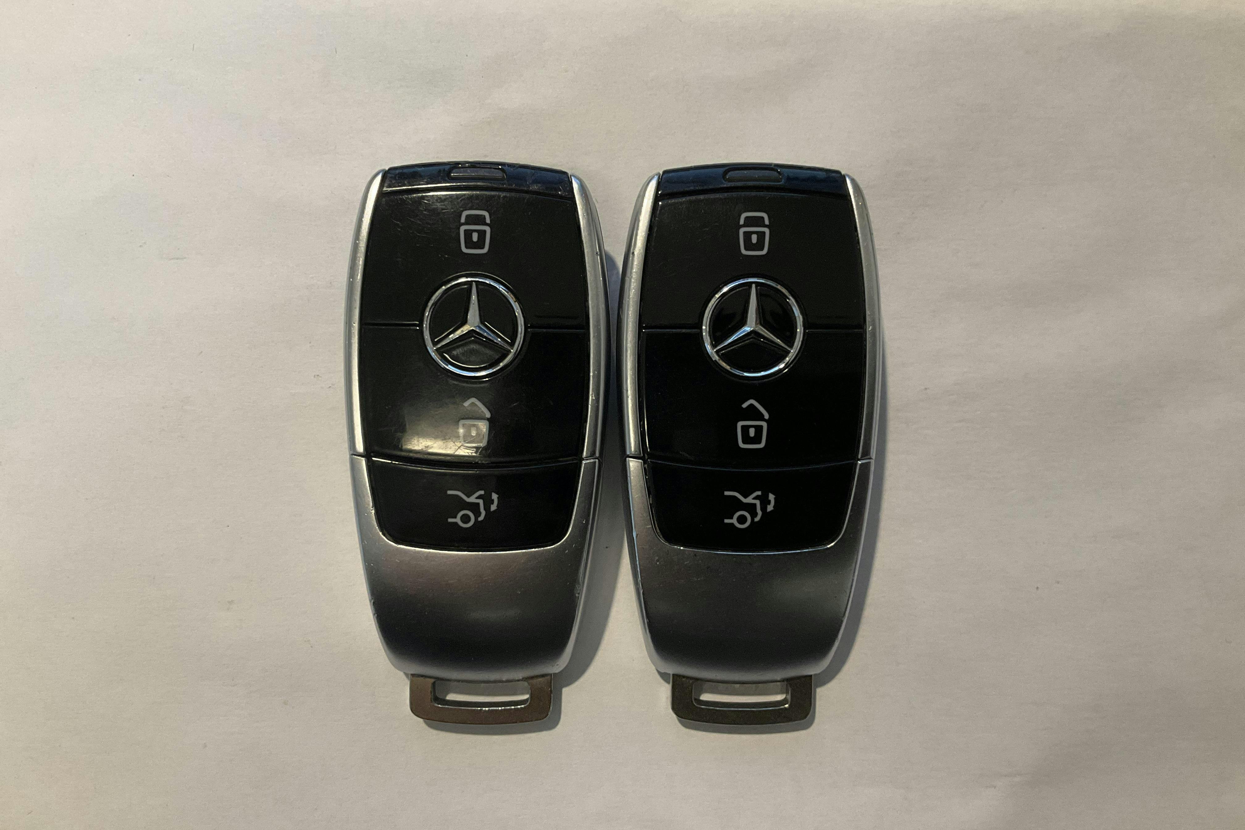 Presentationsfoto 15 av 15: Mercedes E 220 d Sedan W213 (194hk) - 15 825 mil - Automat - vit - 2017