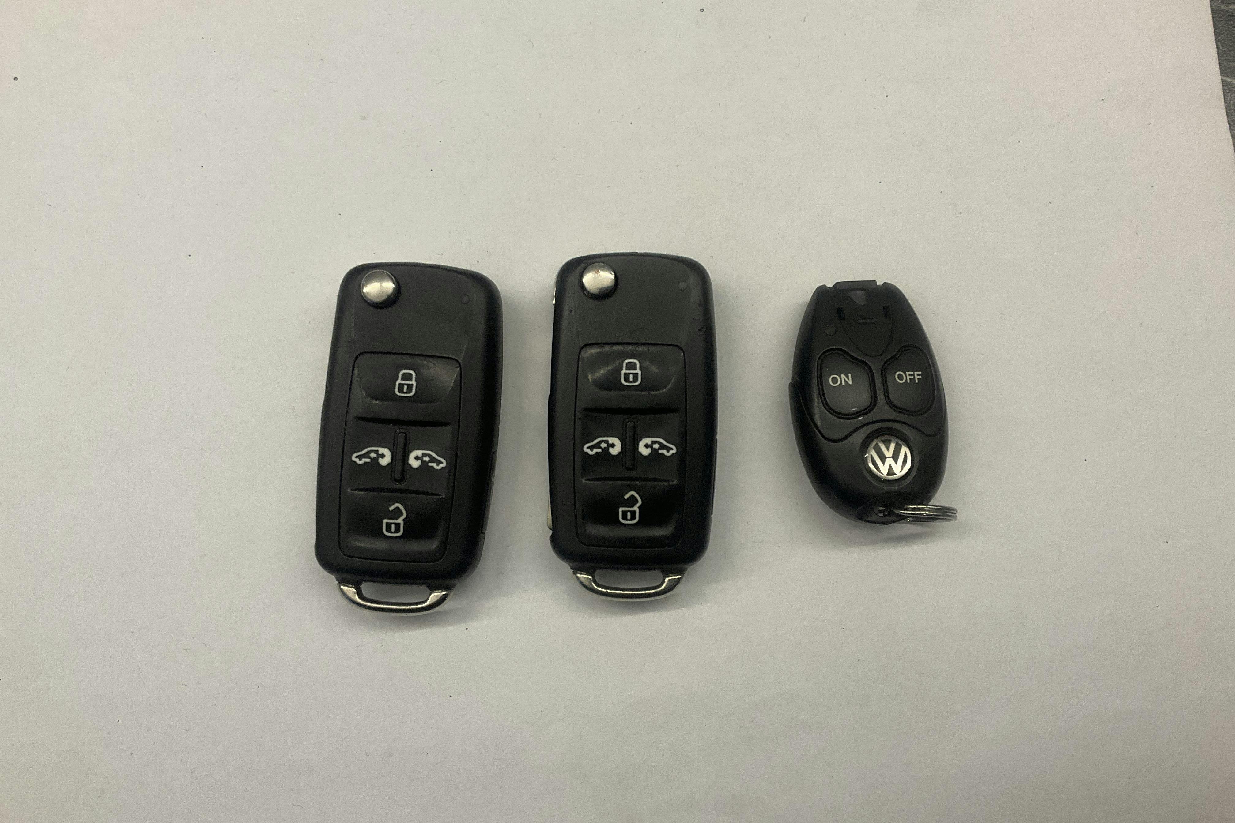 Presentation photo 17 of 17: VW Sharan 2.0 TDI 4Motion (150hk) - 165 300 km - Manual - Dark Grey - 2017