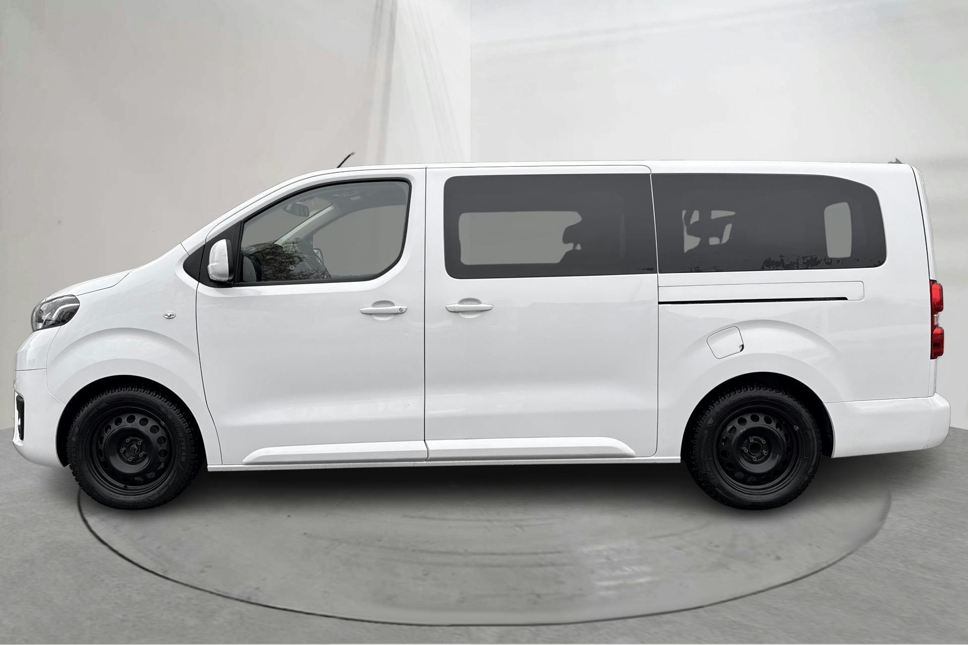 Esittelykuva 2 osoitteesta 14: Toyota PROACE Verso 2.0D (140hk) - 42 580 km - Manuaalinen - valkoinen - 2024