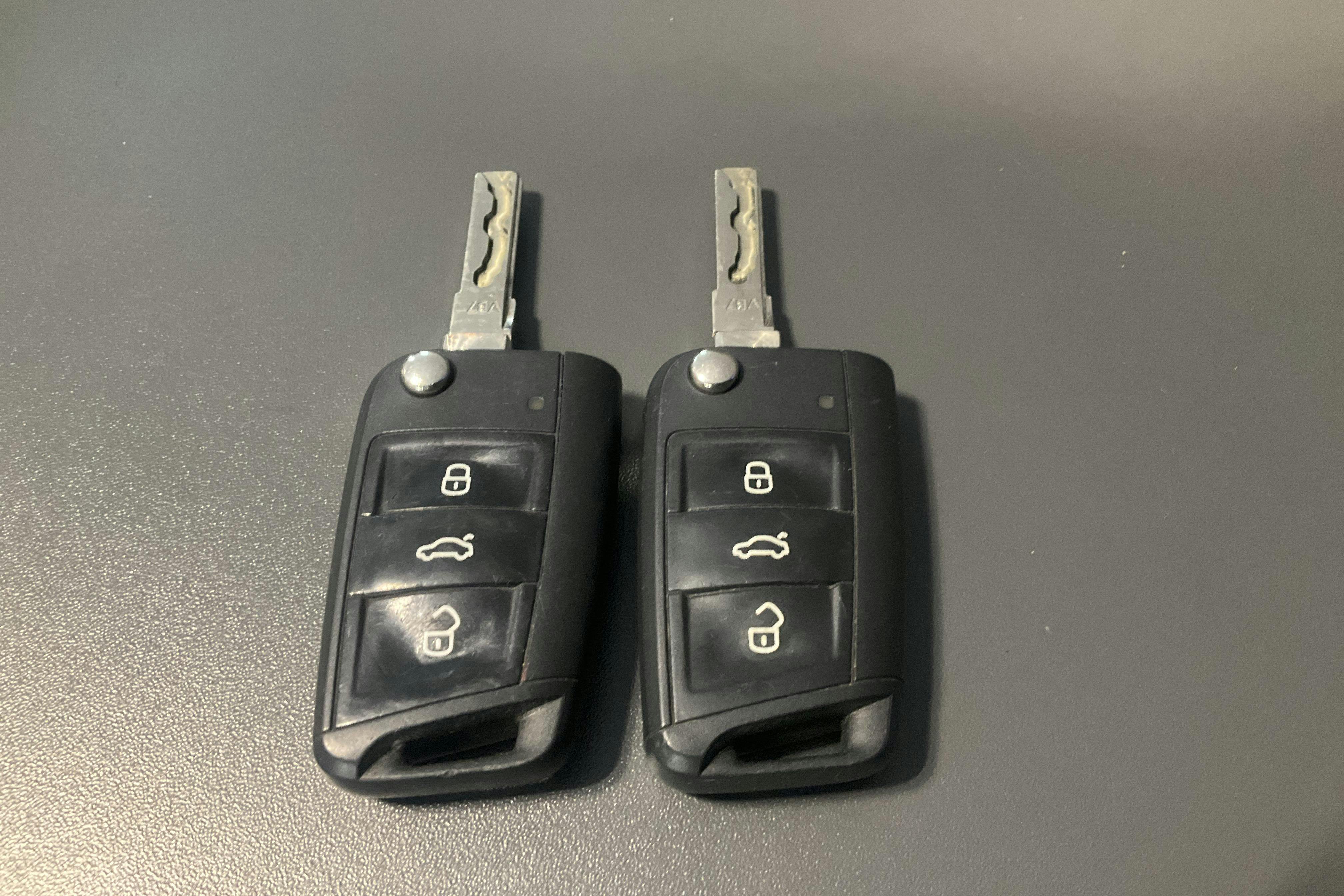 Presentationsfoto 15 av 15: VW Golf VII 1.4 TGI BlueMotion Sportscombi (110hk) - 14 433 mil - Automat - silver - 2016