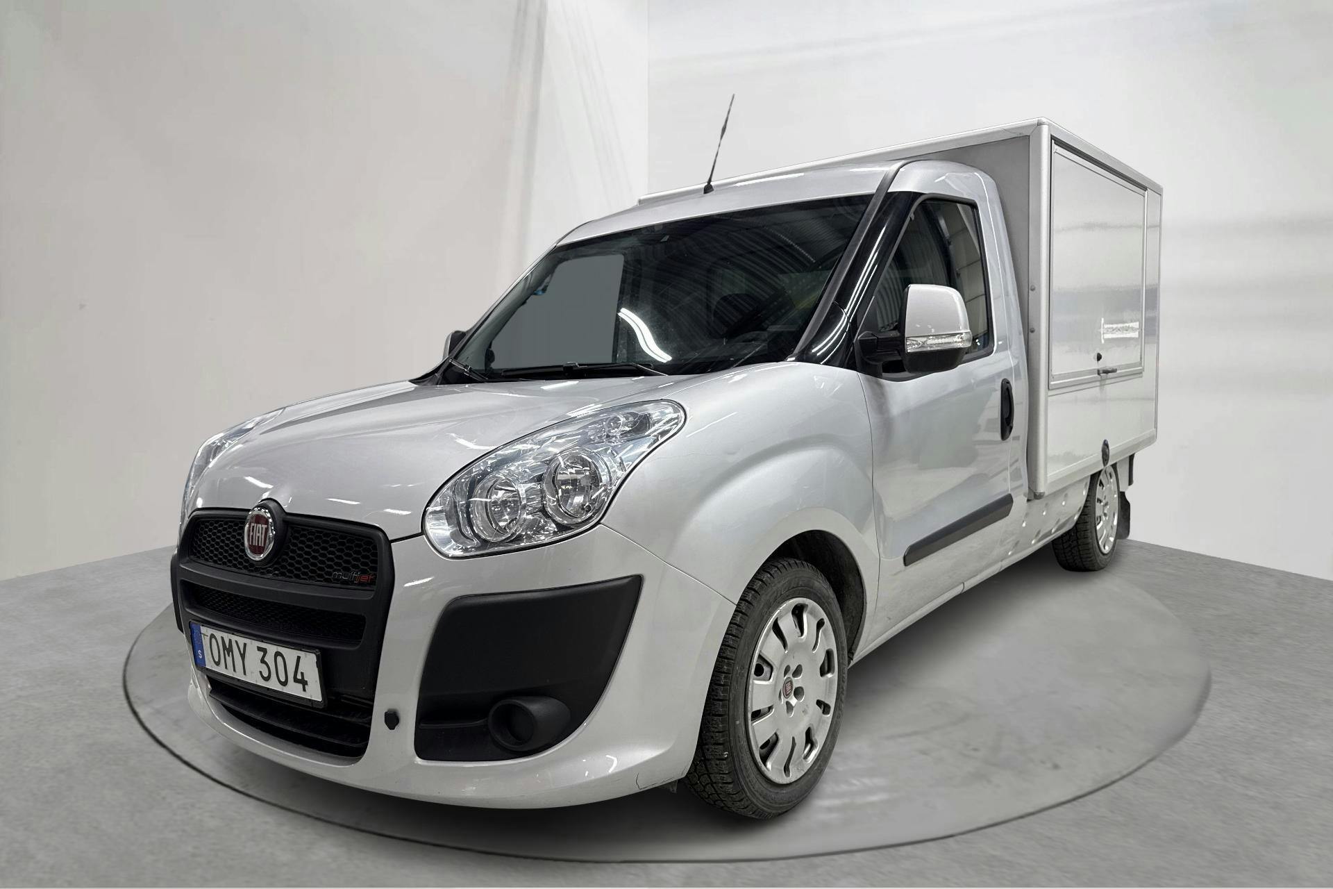 Presentationsfoto 1 av 15: Fiat Doblo Cargo 1.3 Multijet (90hk) - 8 932 mil - Manuell - grå - 2015