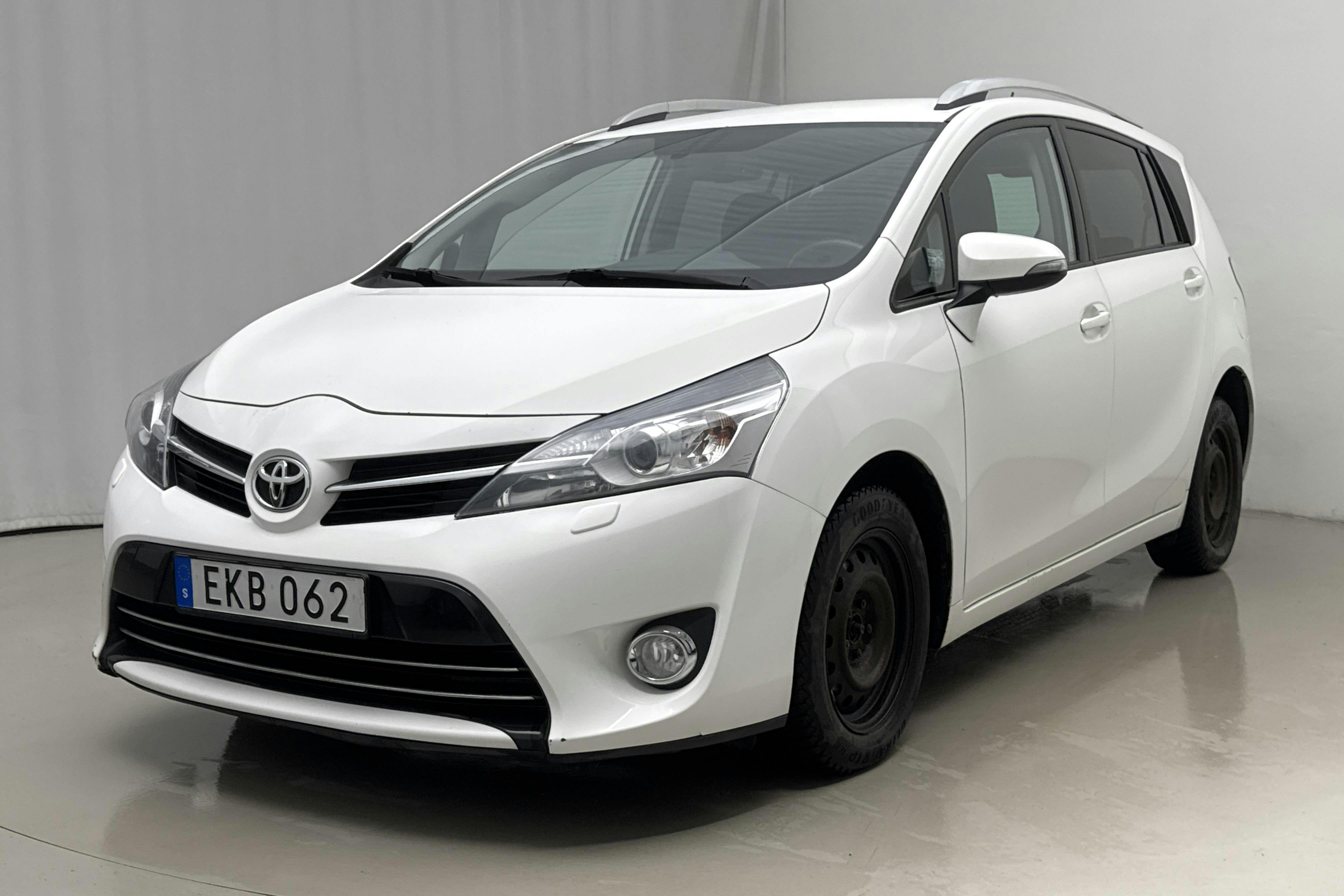 Esitlusfoto 1 aadressil 20: Toyota Verso 1.6 D-4D DPF (112hk) - 180 820 km - Käsitsi - valge - 2015