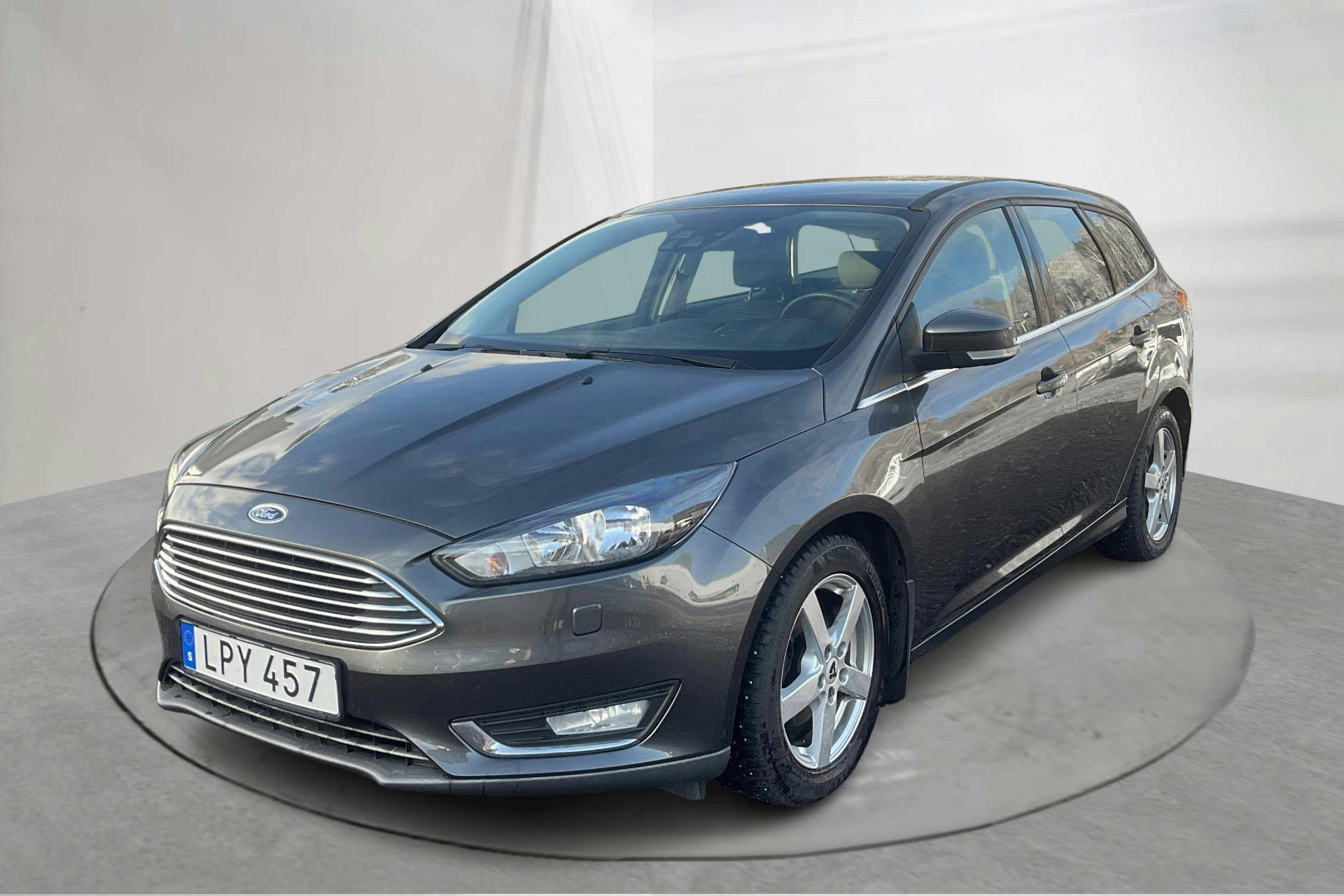 Ford Focus 1.0 EcoBoost Kombi (100hk) - 8 814 mil - Manuell - grå - 2016