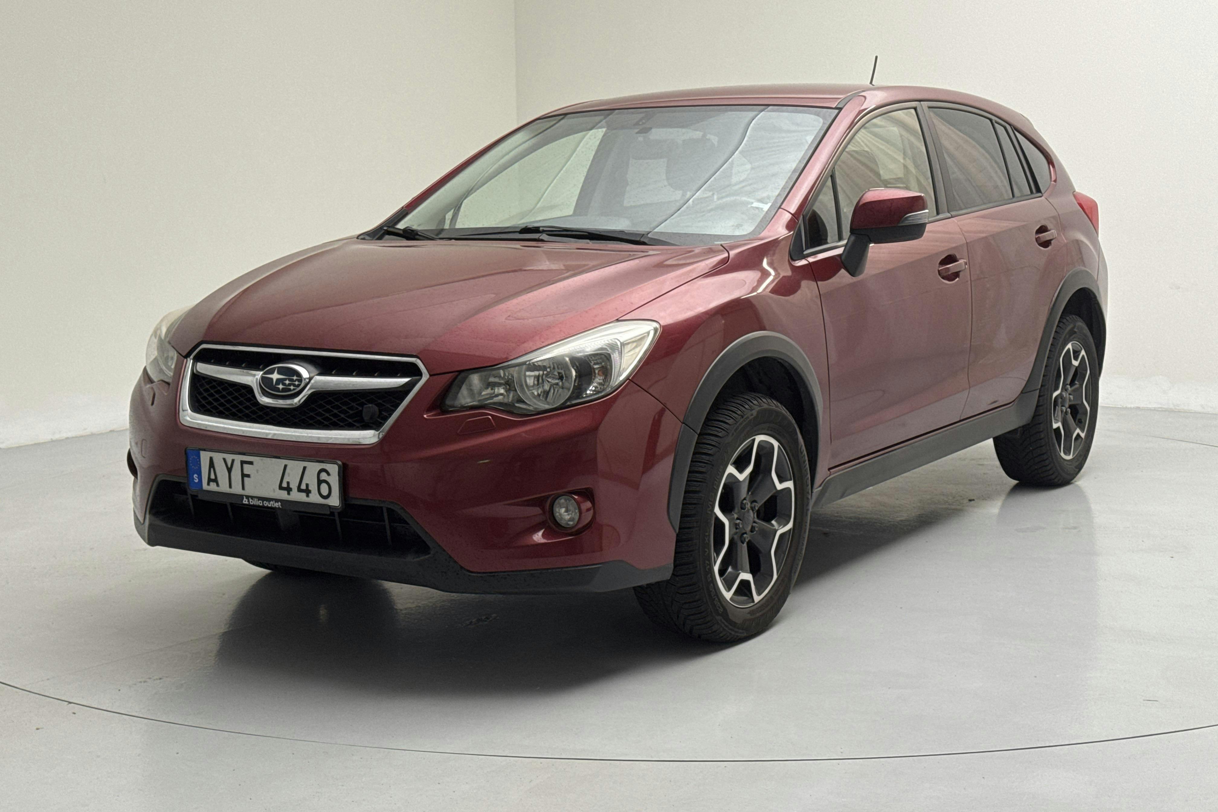 Subaru XV 2.0D (147hk) - 15 167 mil - Manuell - röd - 2012