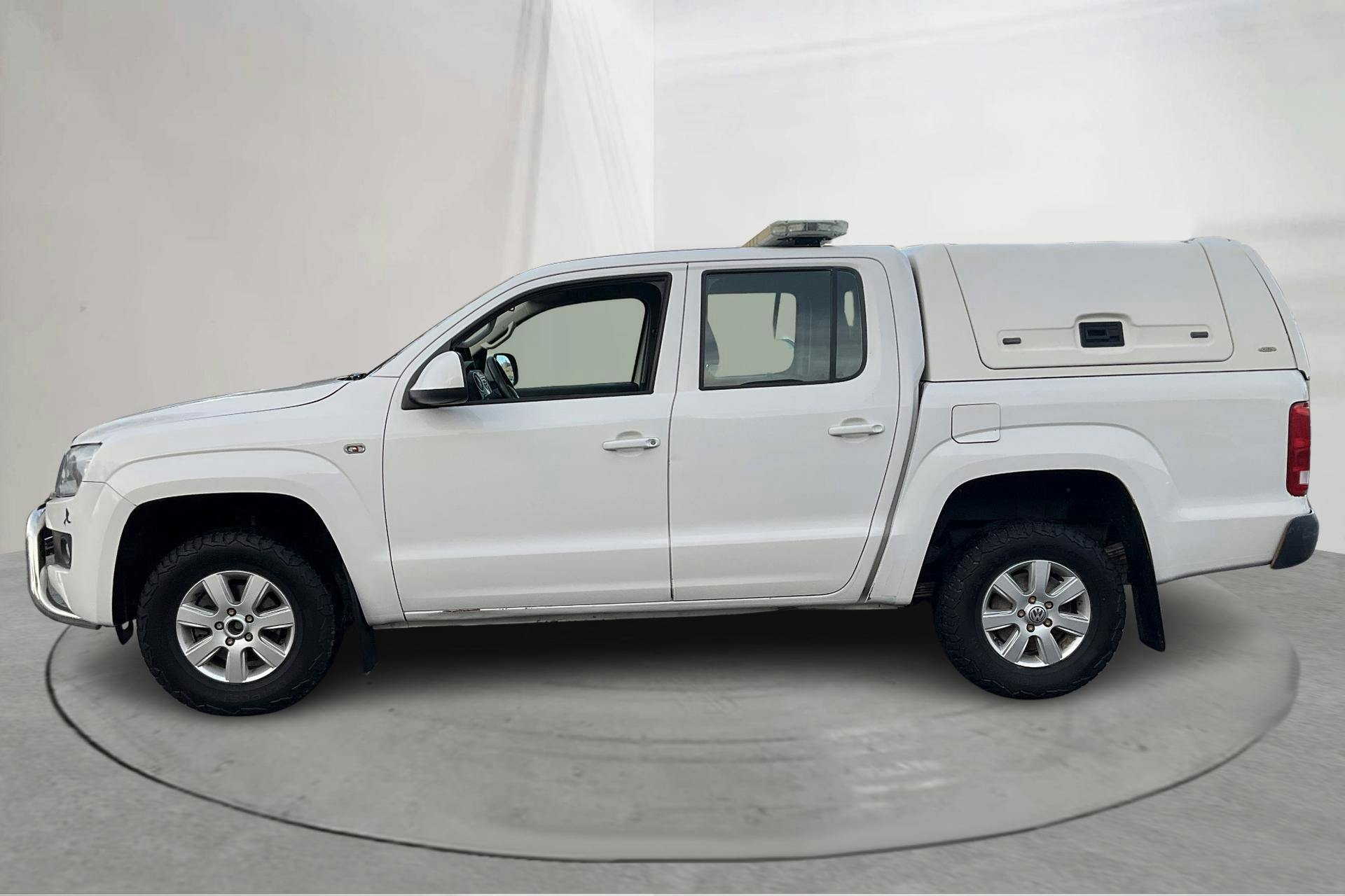 Presentation photo 2 of 12: VW Amarok 2.0 TDI 4motion (163hk) - 286 380 km - Manual - white - 2011