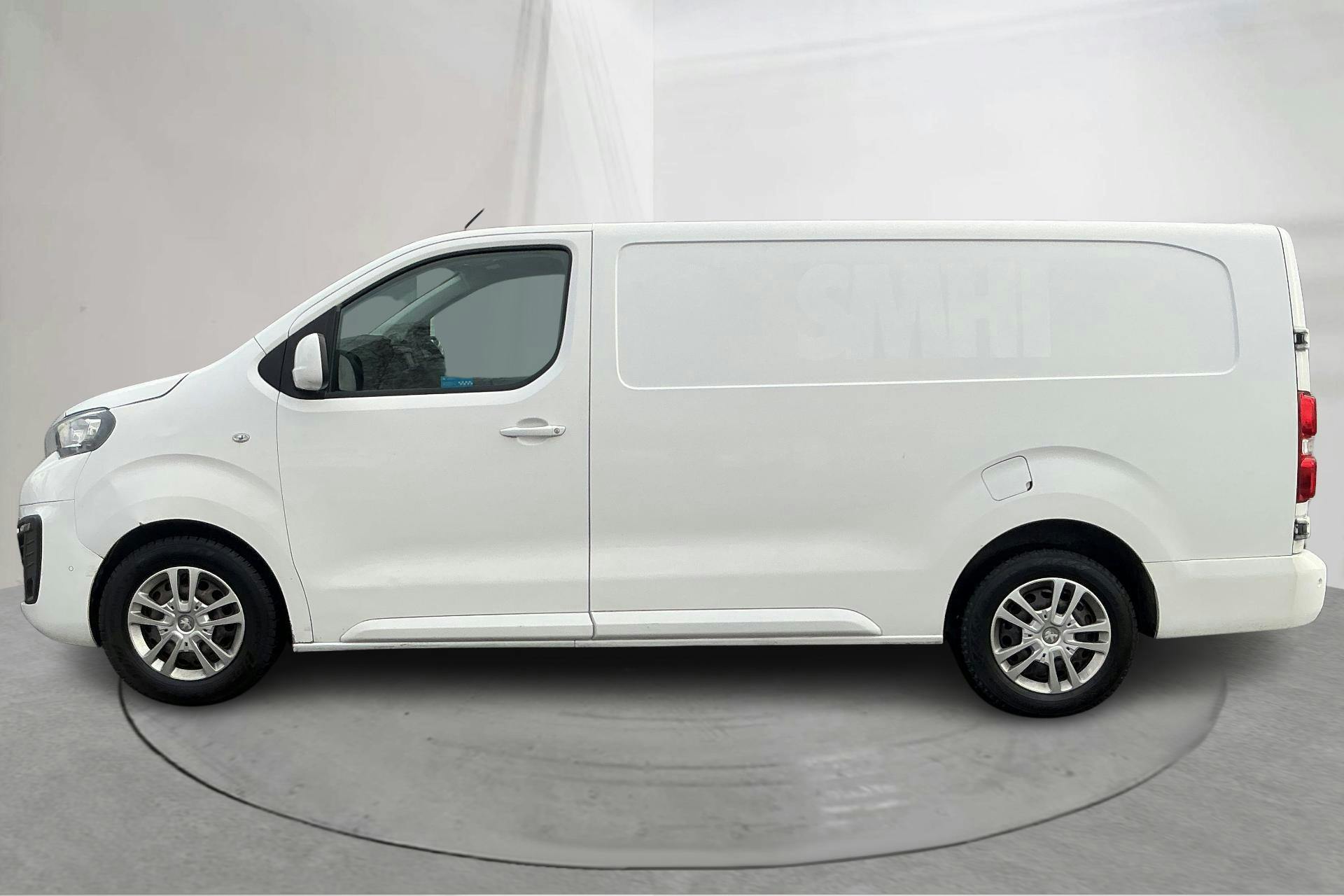 Presentationsfoto 2 av 13: Peugeot Expert BlueHDi 4x4 Skåp (120hk) - 32 124 mil - Manuell - vit - 2017