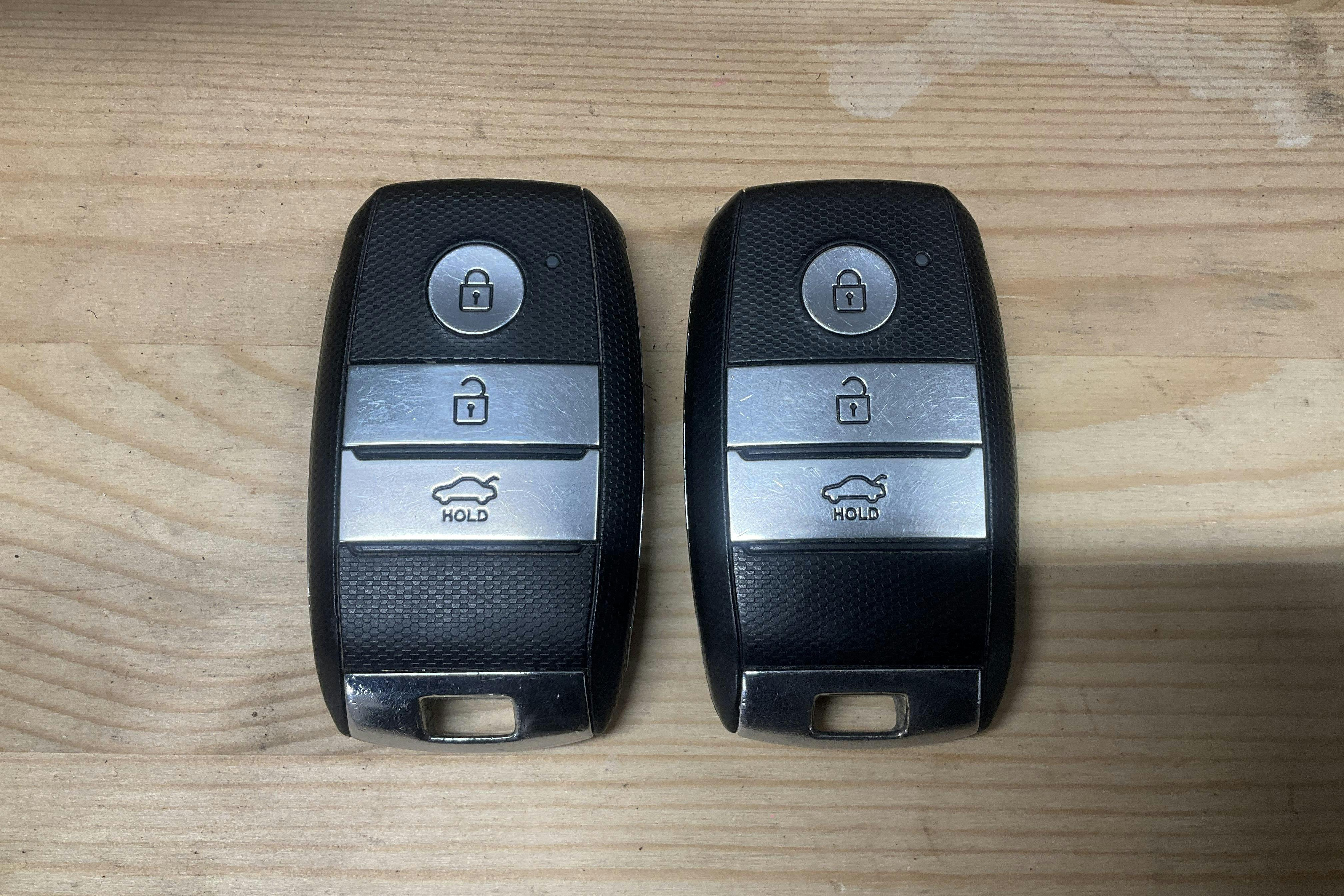 Esitlusfoto 21 aadressil 21: KIA Optima 2.0 GDi Plug-in Hybrid SW (205hk) - 143 980 km - Automaatne - hall - 2018