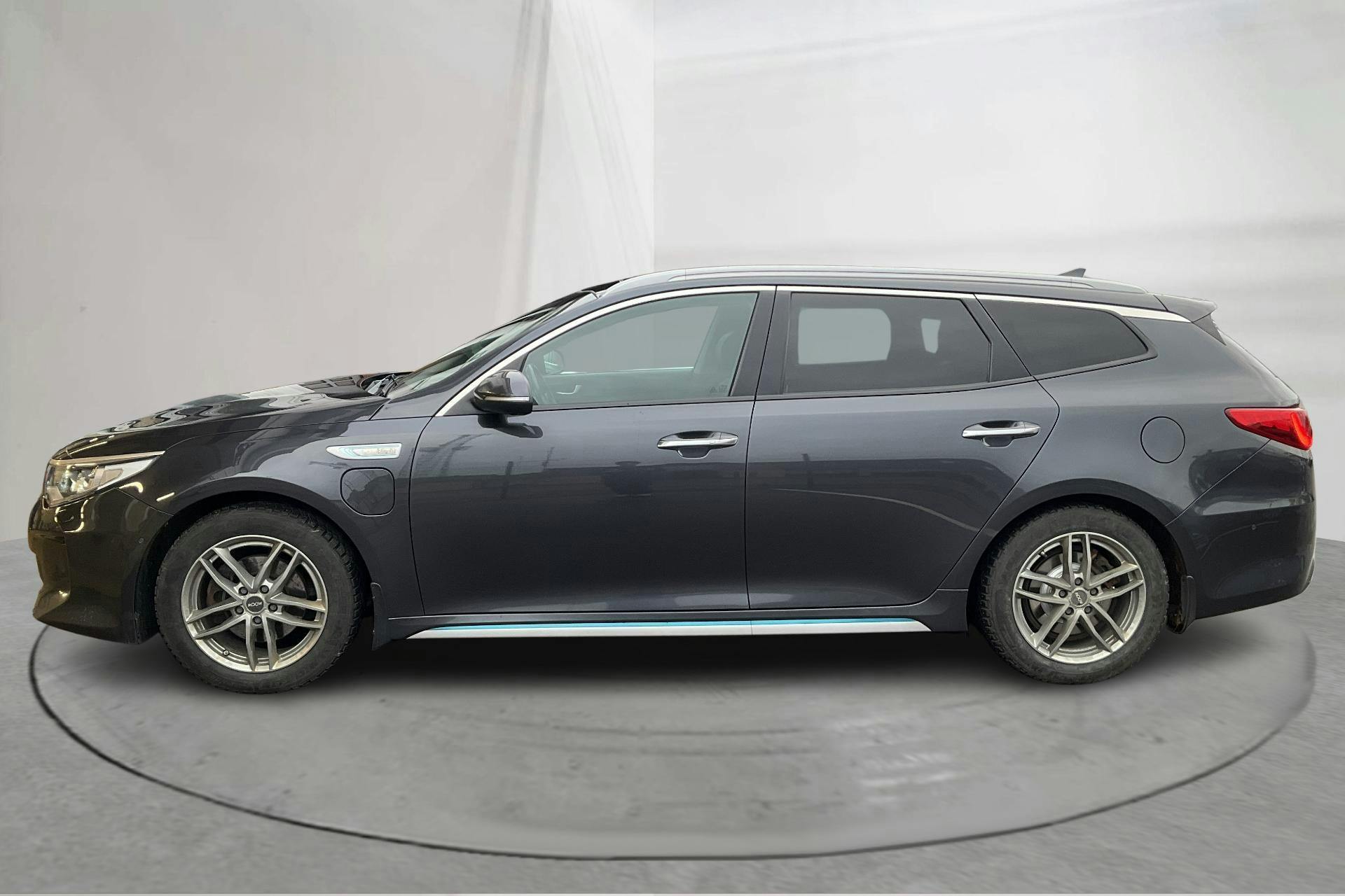 Esitlusfoto 2 aadressil 21: KIA Optima 2.0 GDi Plug-in Hybrid SW (205hk) - 143 980 km - Automaatne - hall - 2018