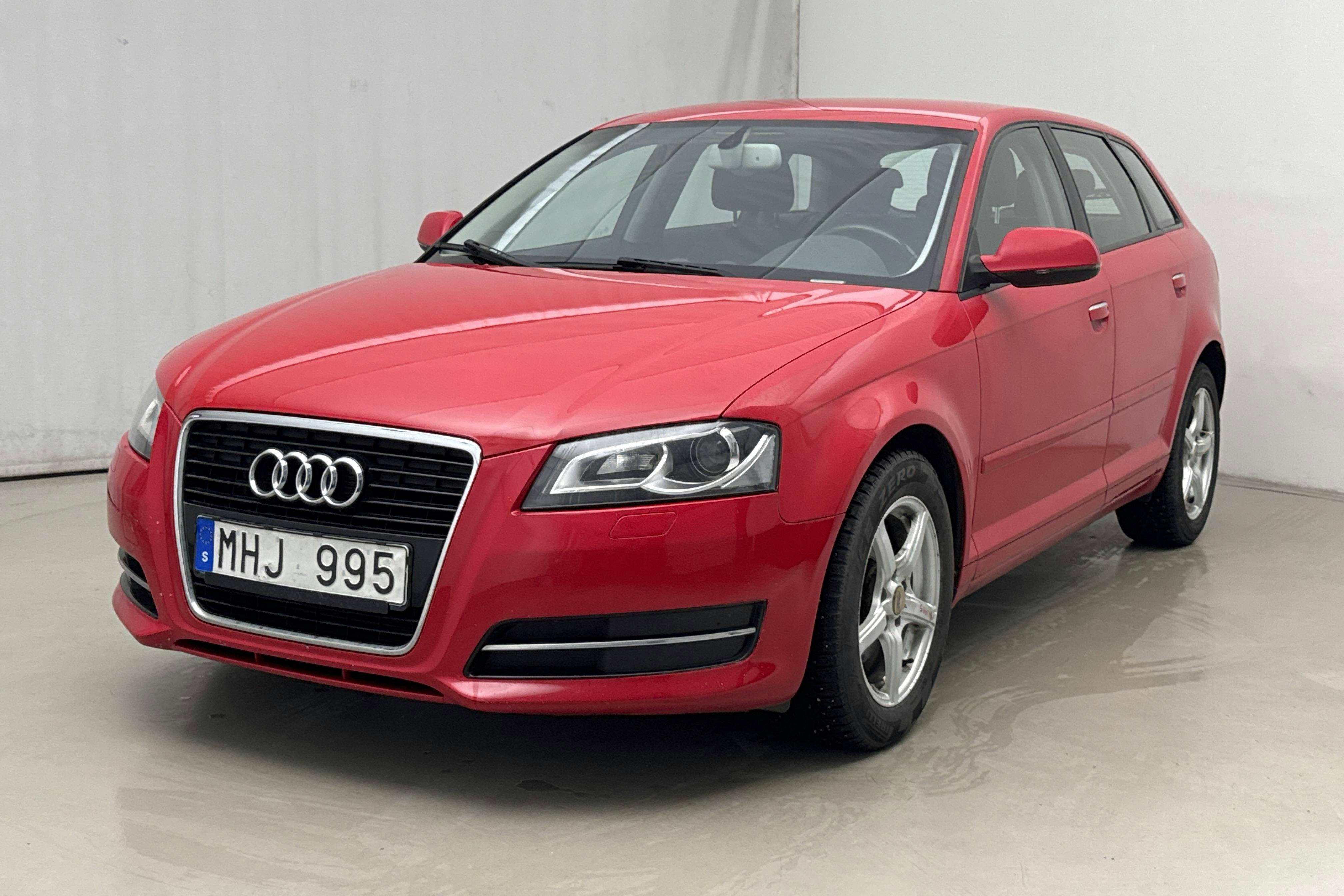 Audi A3 2.0 TDI Sportback (140hk) - 152 430 km - Automatic - red - 2012